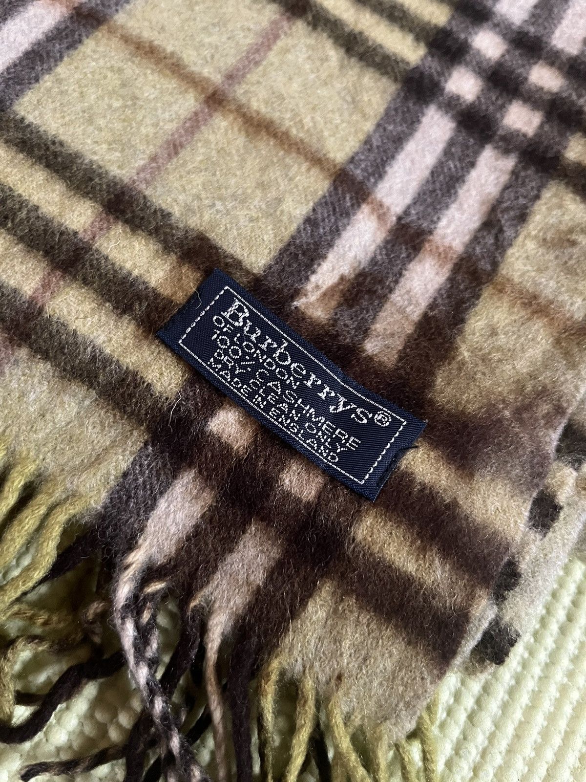 Burberry × Vintage Burberrys Vintage 100% Cashmere Scarf Light Green Size ONE SIZE - 3 Thumbnail