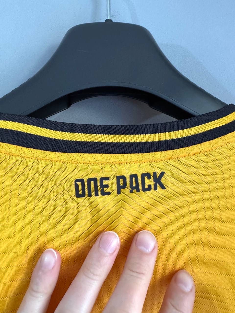 Other Sudu Wolverhampton Wanderers 2024/25 Home Soccer Jersey, L Size US L / EU 52-54 / 3 - 9 Thumbnail