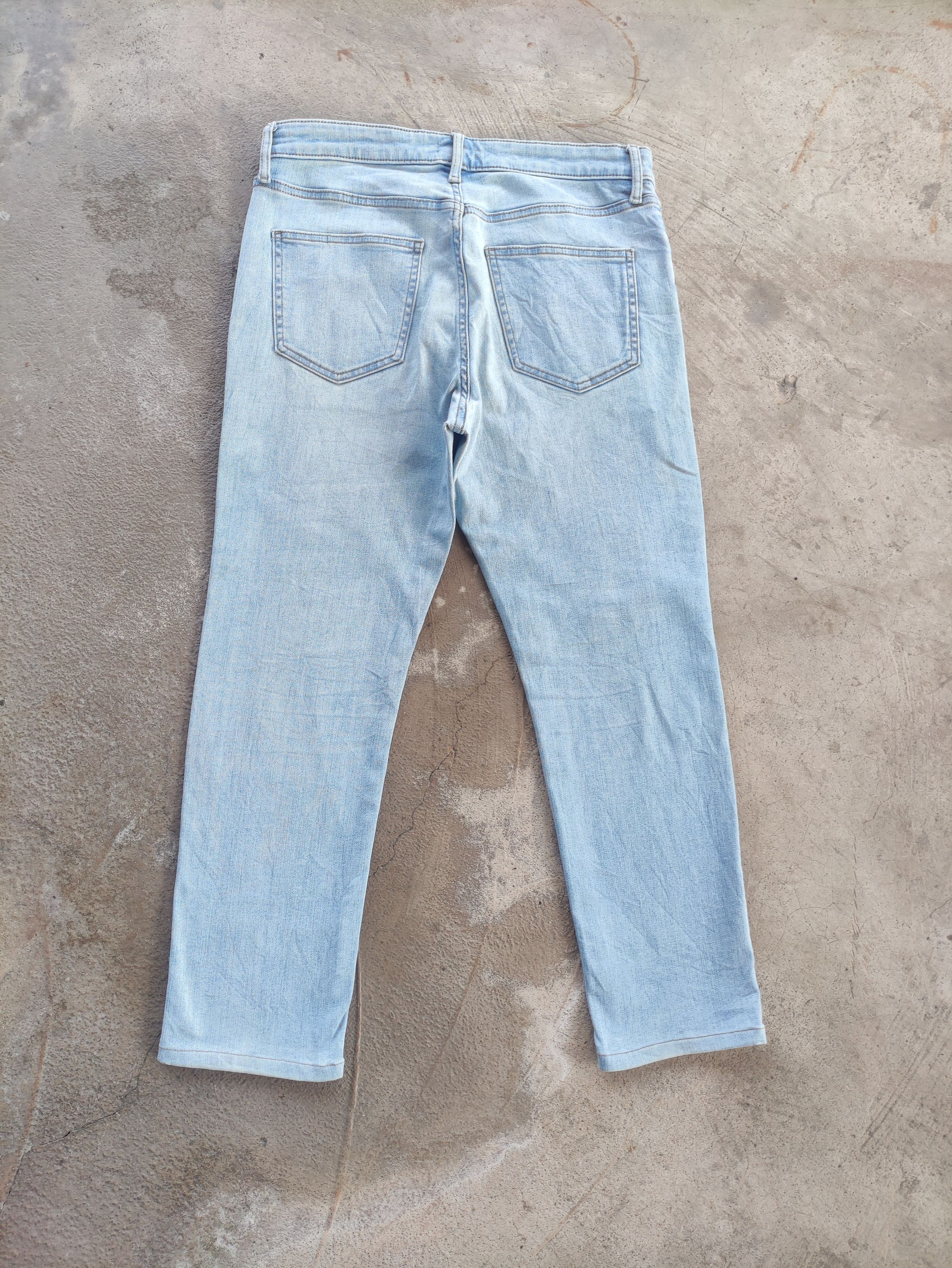 Japanese Brand Vintage Japanese Jean Distressed Faded Denim Pants Size US 33 - 8 Thumbnail