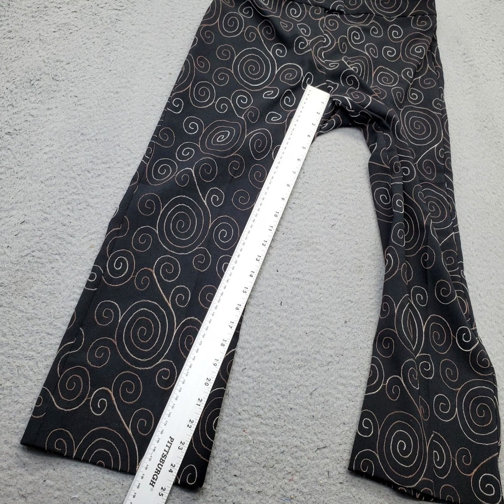 Nicole Miller Nicole Miller Pants Womens 8 Multi Patterned Flat Front Straight Leg Geometric Multicolor 8 Womens Size 8 Pants Mens? Size 30" / US 8 / IT 44 - 5 Thumbnail