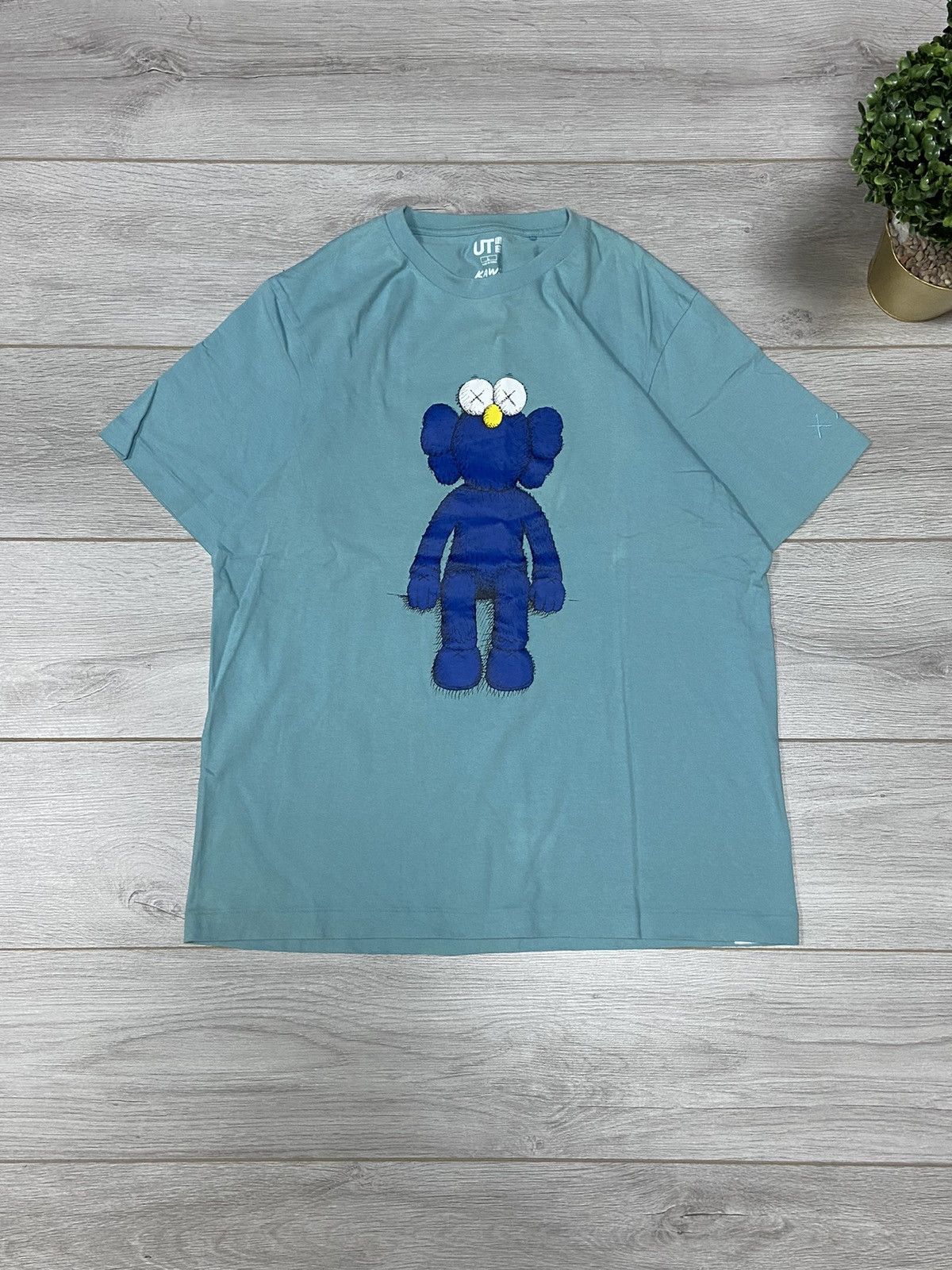 Kaws × Uniqlo KAWS Uniqlo sesame street big print x x t-shirt Size US L / EU 52-54 / 3 - 1 Thumbnail