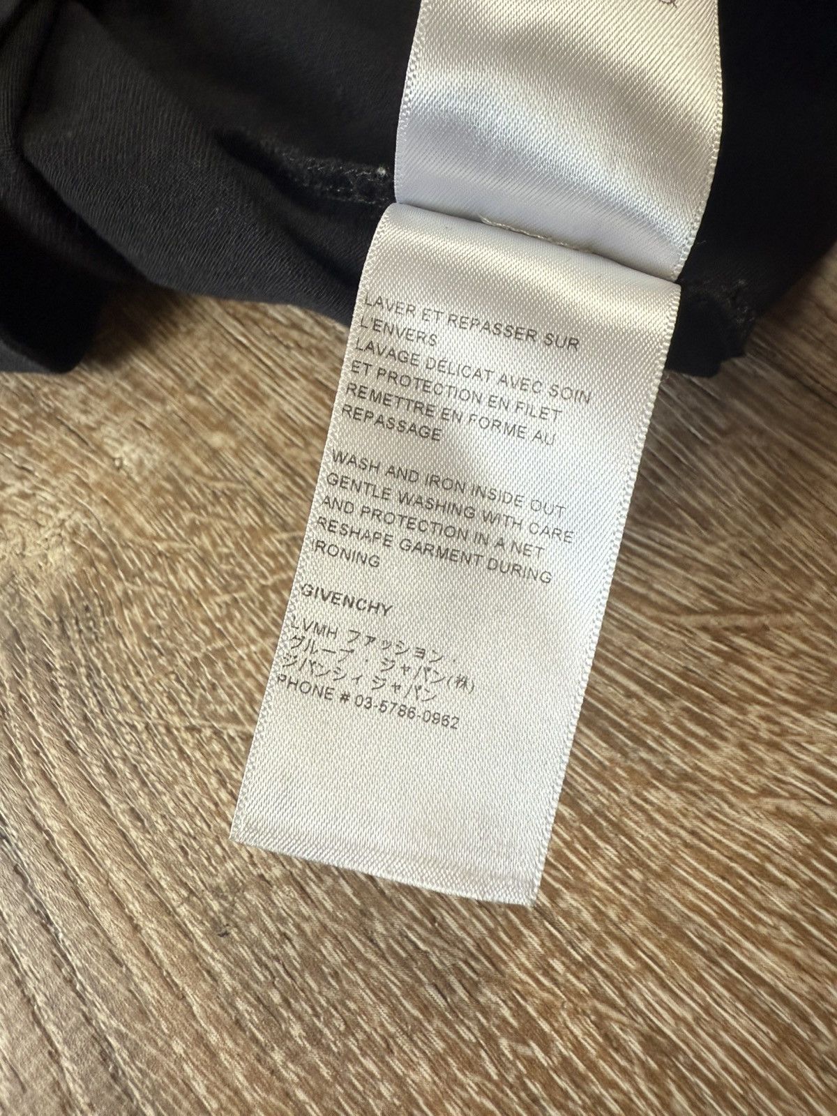 Givenchy Givenchy Logo Taped T Shirt Size US S / EU 44-46 / 1 - 6 Thumbnail