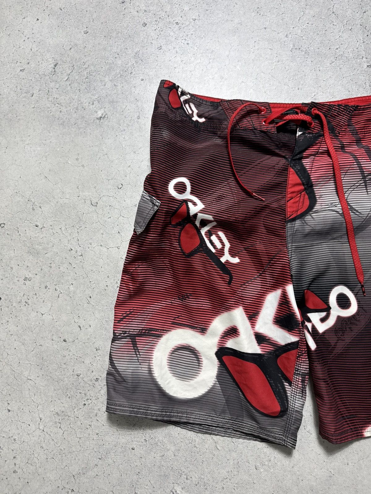 Oakley Oakley Surf Style Swim Shorts Size L Size US 34 / EU 50 - 2 Thumbnail
