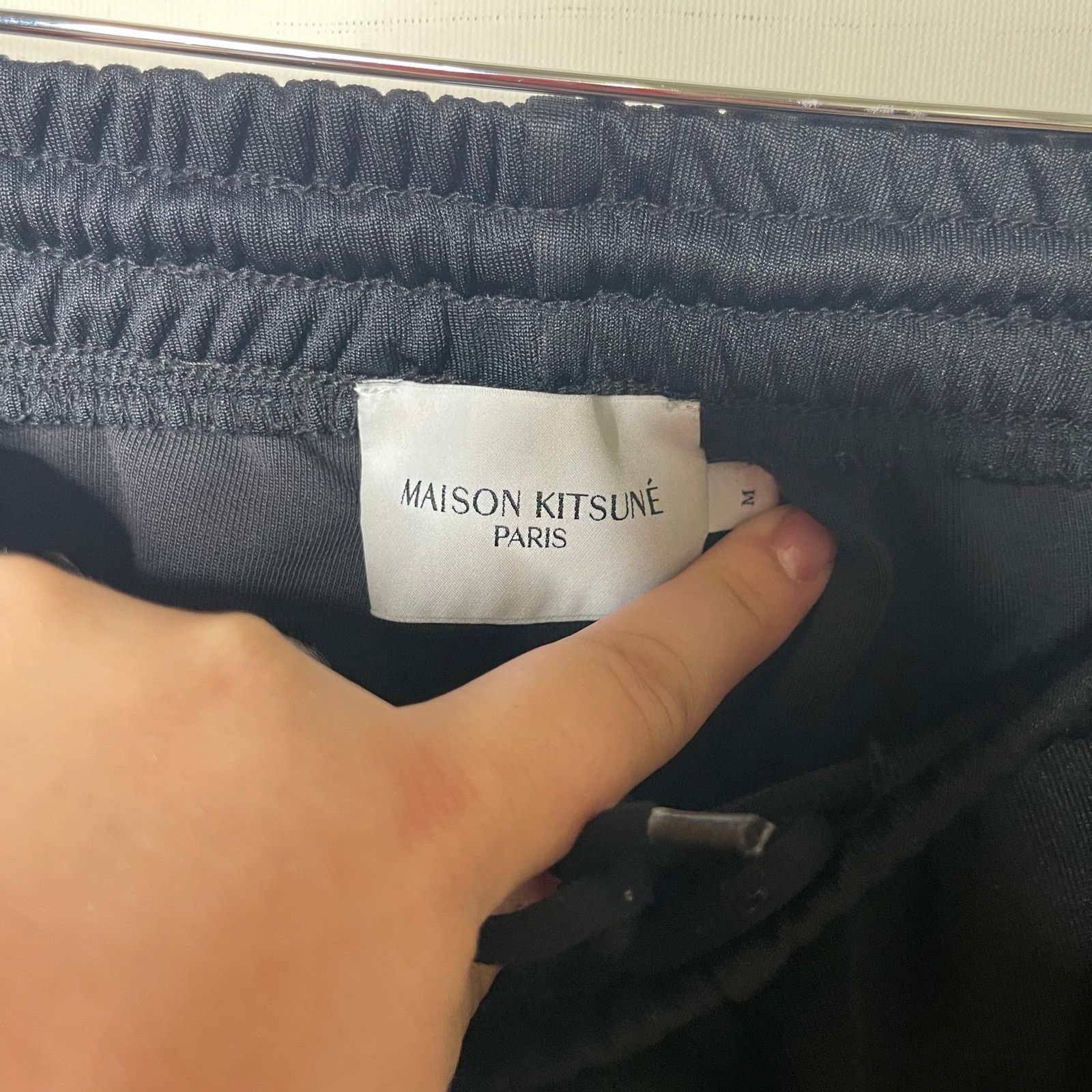 Maison Kitsune Maison Kitsune Blck jogger track pants sz M Size US 32 / EU 48 - 4 Thumbnail