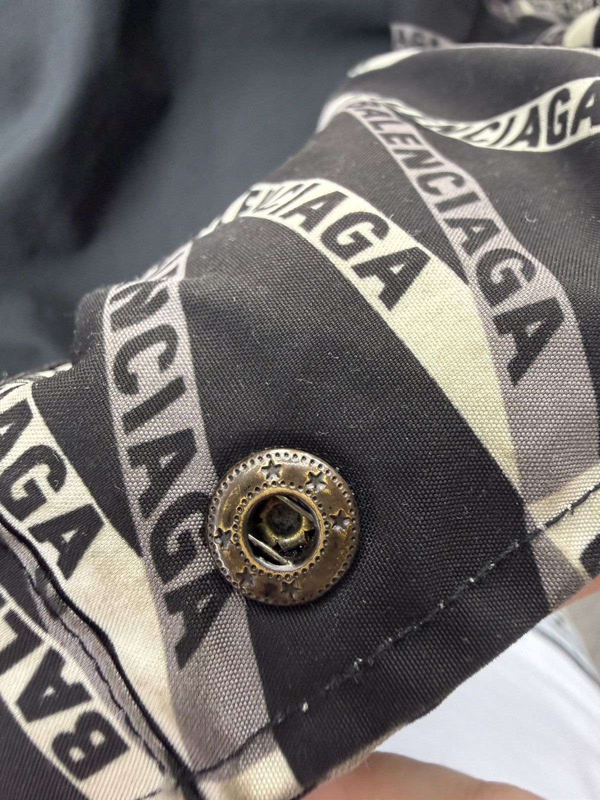 Balenciaga Balenciaga Size US L / EU 52-54 / 3 - 5 Thumbnail