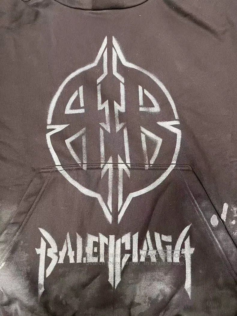 Balenciaga Balenciaga Pattern Printed Crew Neck Long Sleeve Hooded Sw Size US XS / EU 42 / 0 - 3 Thumbnail