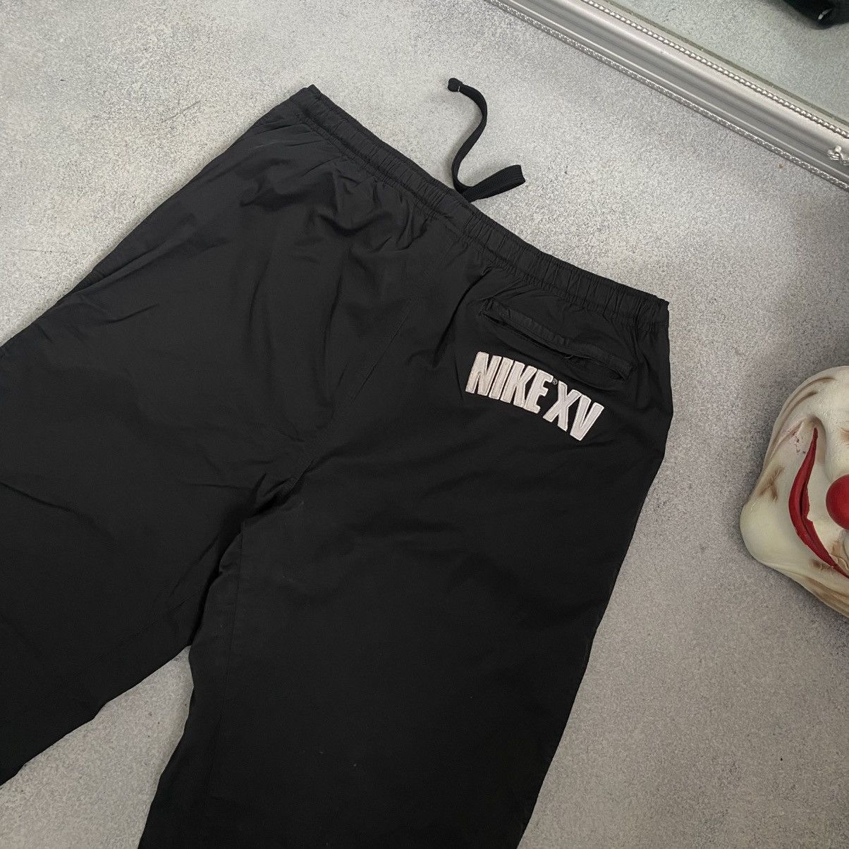 Nike Vintage Nike Track Pants Nylon Drill Y2K Swoosh Logo Size US 36 / EU 52 - 8 Thumbnail