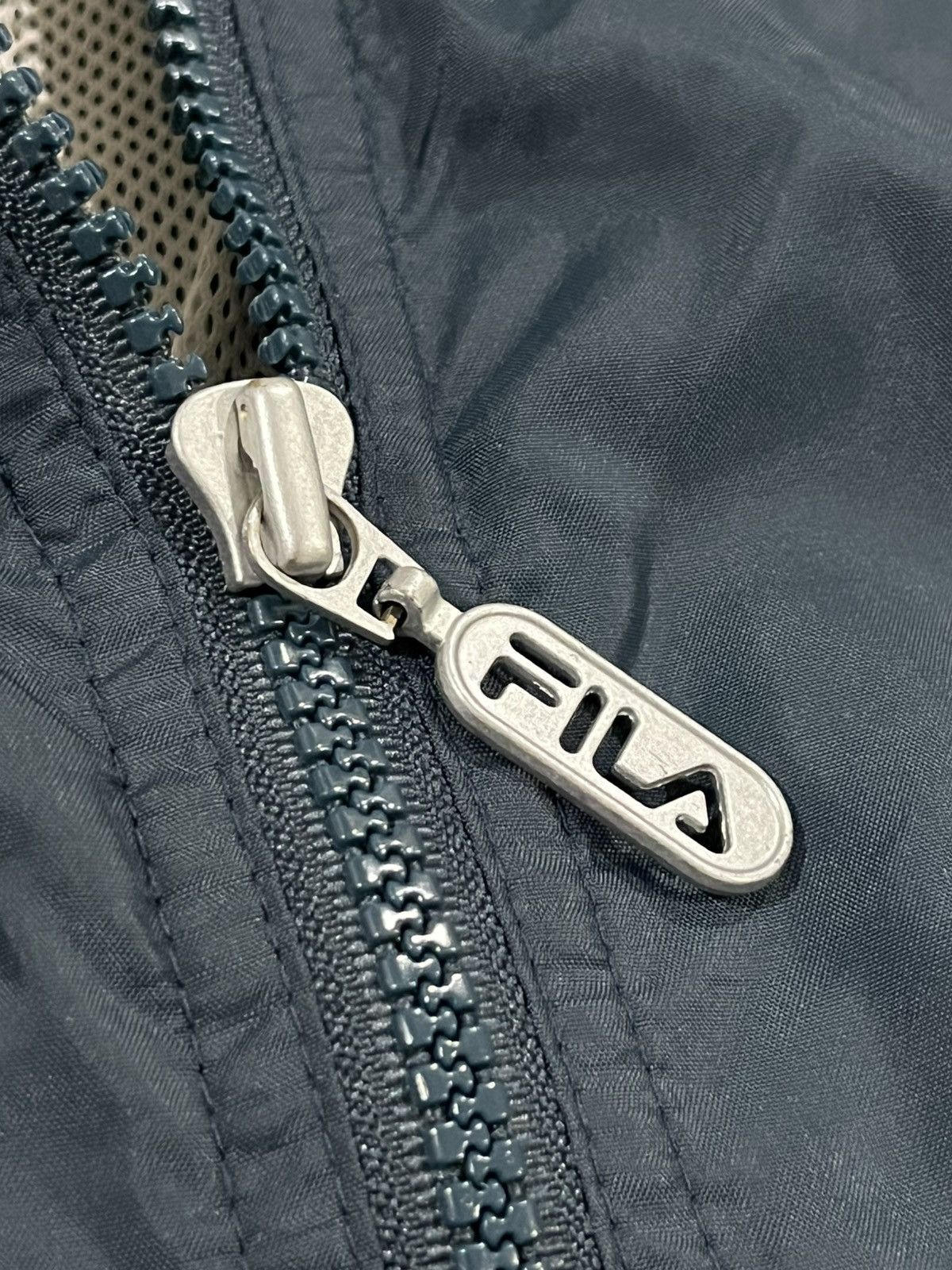 Fila Vintage FILA Windbreaker Nylon Navy Blue Full Zip-Up Jacket Size US XXL / EU 58 / 5 - 6 Thumbnail