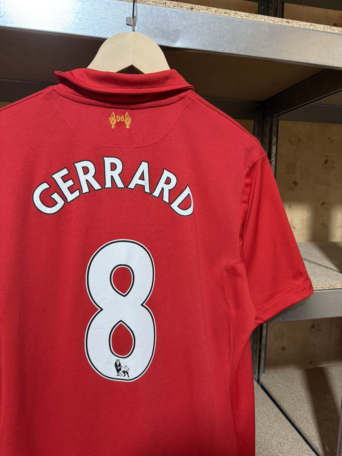 Vintage × Warrior Warrior Liverpool Gerrard #8 2012 2013 Home Soccer Jersey Size US L / EU 52-54 / 3 - 5 Thumbnail