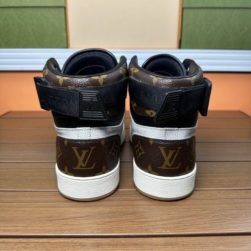 Louis Vuitton Louis Vuitton Rivoli High-Top Fashion Sneakers - Size US 6.5 / EU 39-40 - 3 Thumbnail