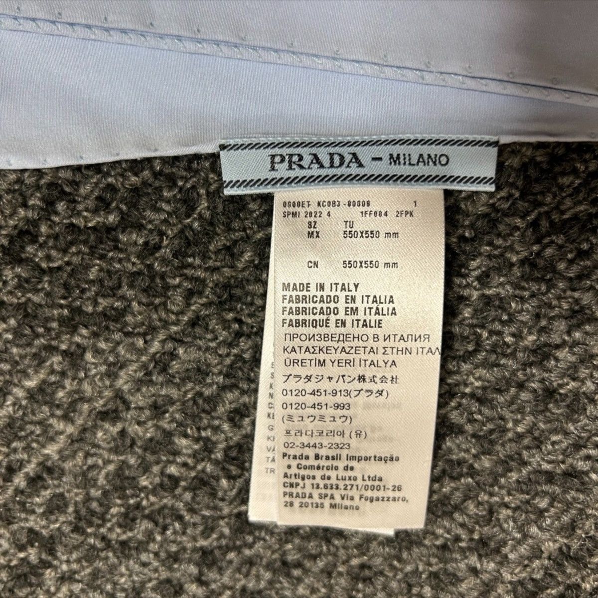 Prada Prada runway show scarf Size ONE SIZE - 2 Thumbnail