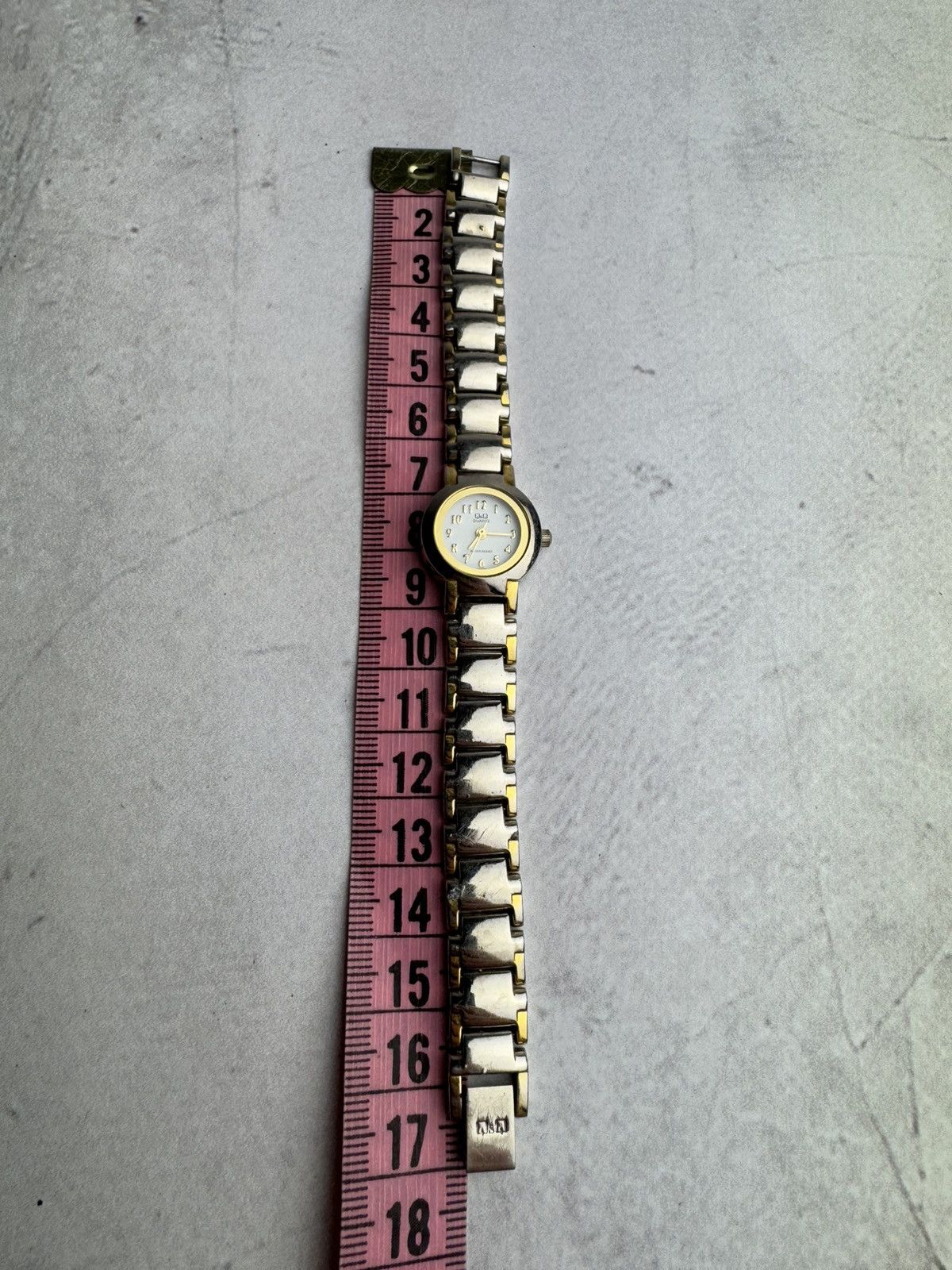 Japanese Brand Q&Q Japanese Style Watch Vintage Size ONE SIZE - 4 Thumbnail