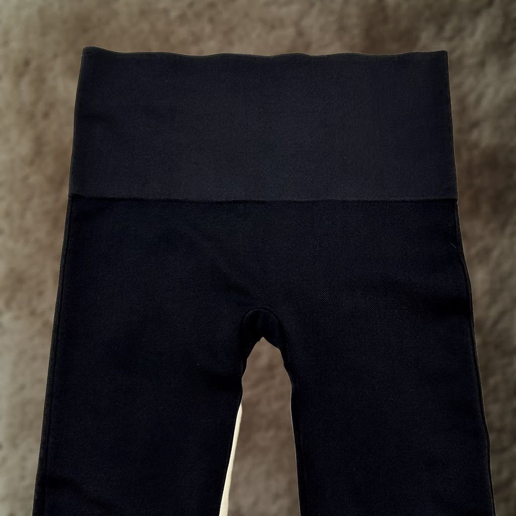 Spanx Spanx Leggings Seamless Crop Very Black Medium Style FL3515 Size 32" / US 10 / IT 46 - 1 Thumbnail