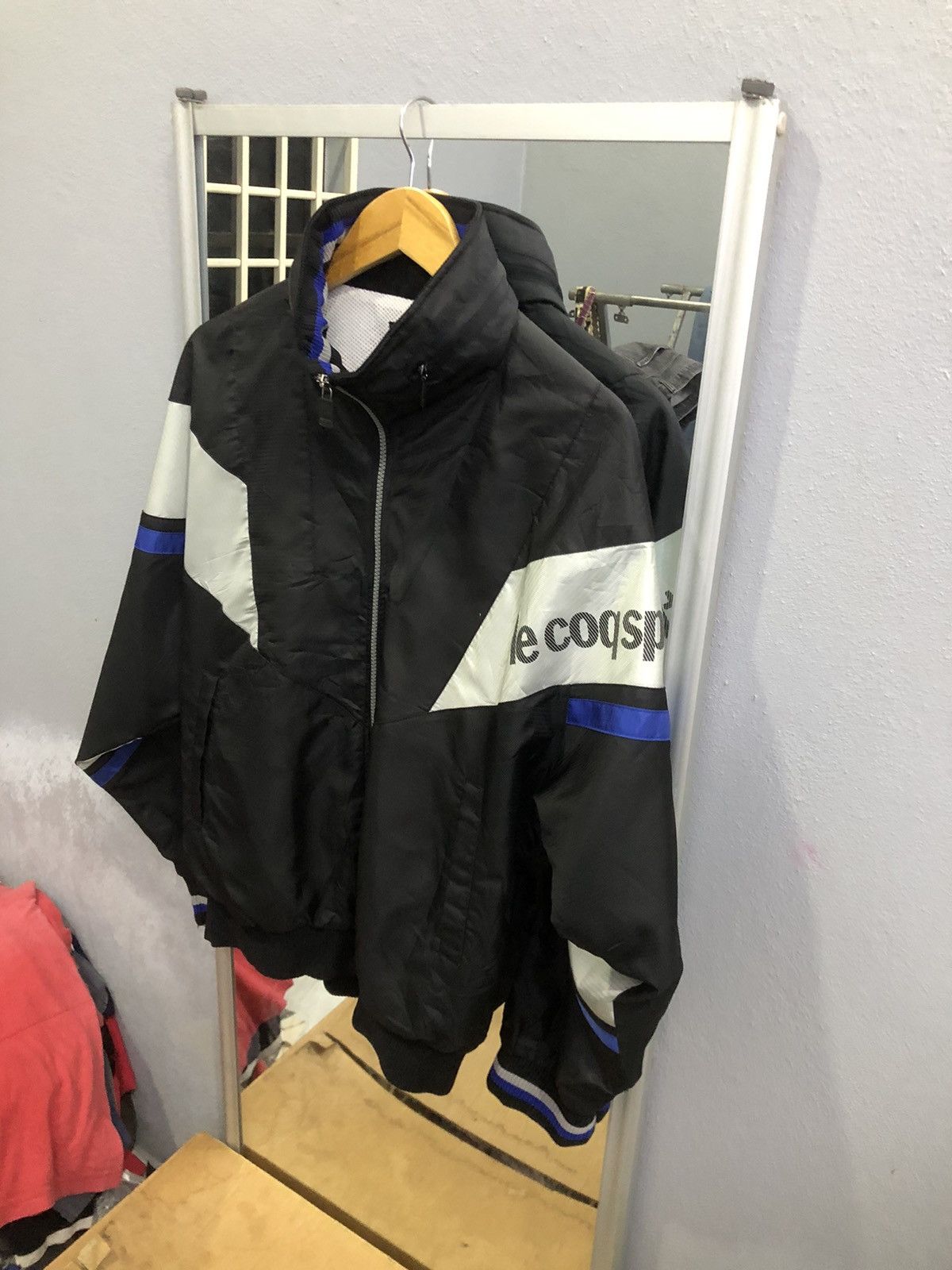 Le Coq Sportif Vintage 90s Le Coq Sportif Windbreaker Hidden Hood Size US L / EU 52-54 / 3 - 2 Thumbnail
