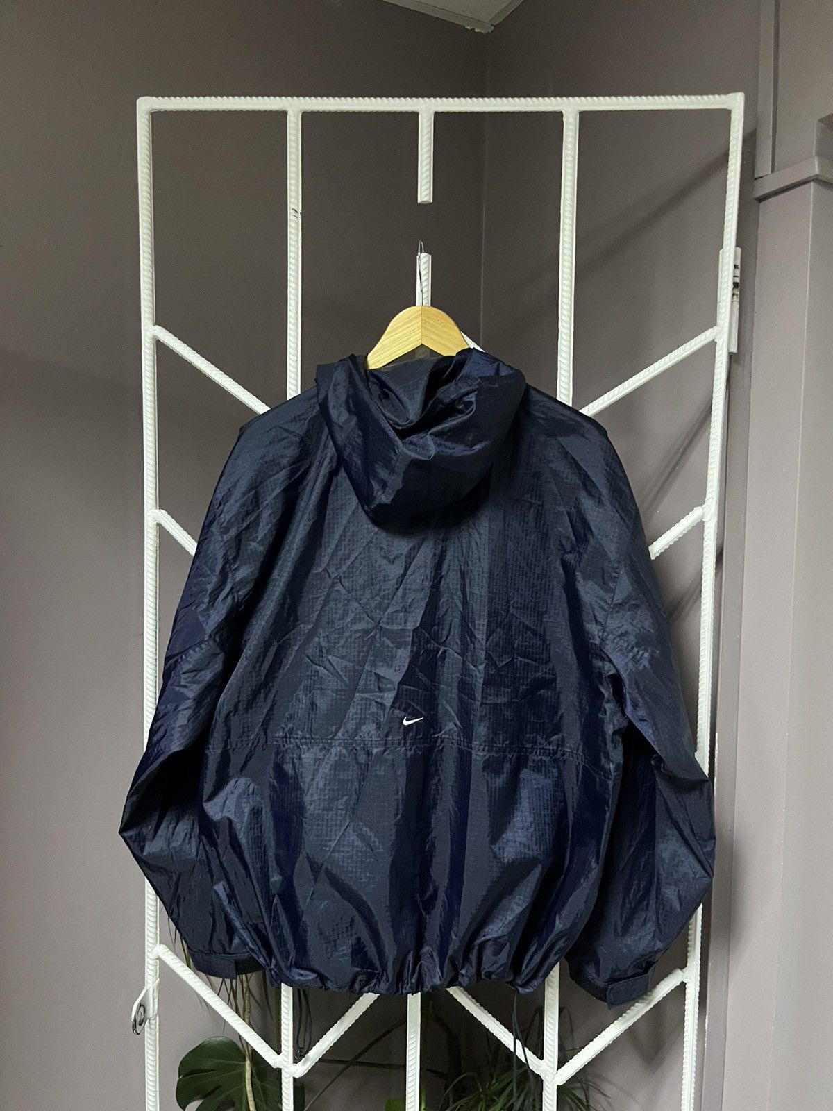 Nike Vintage Nike Nylon Y2K Oversized Jacket Size US L / EU 52-54 / 3 - 7 Thumbnail