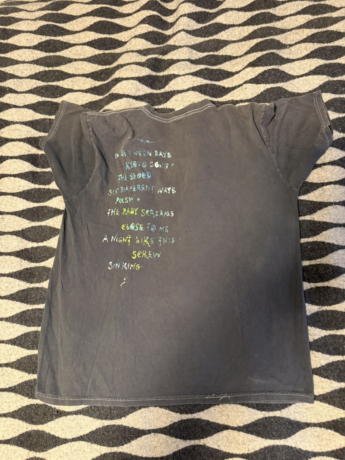 Vintage The cure the head in the door 2000s tee anvil Size US L / EU 52-54 / 3 - 3 Thumbnail