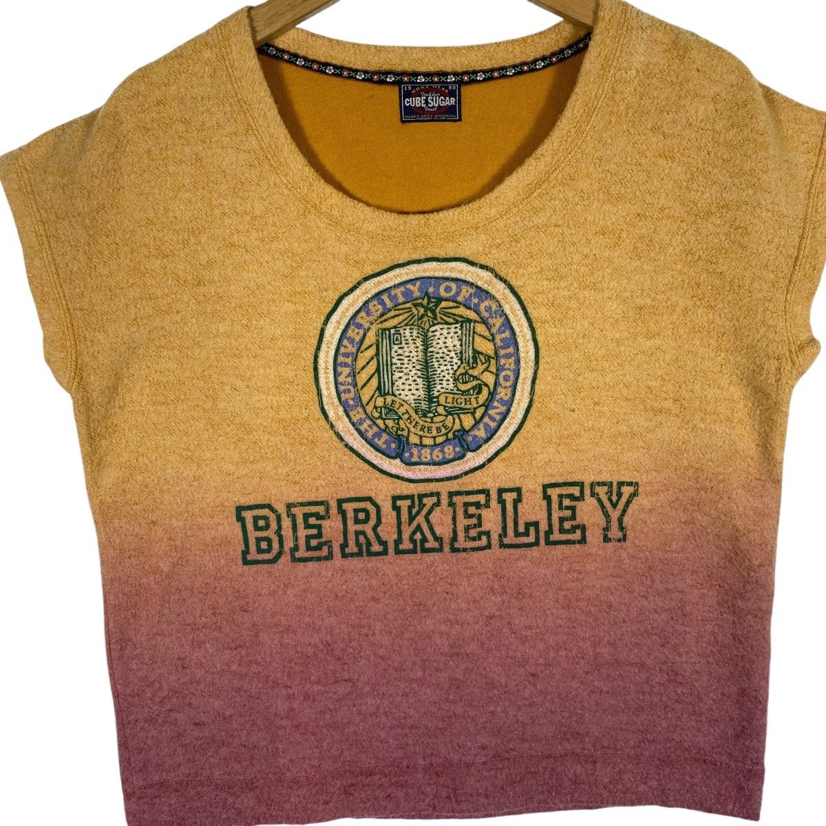 Japanese Brand Cube Sugar X University Of California Barkeley Tshirt Size M / US 6-8 / IT 42-44 - 5 Thumbnail