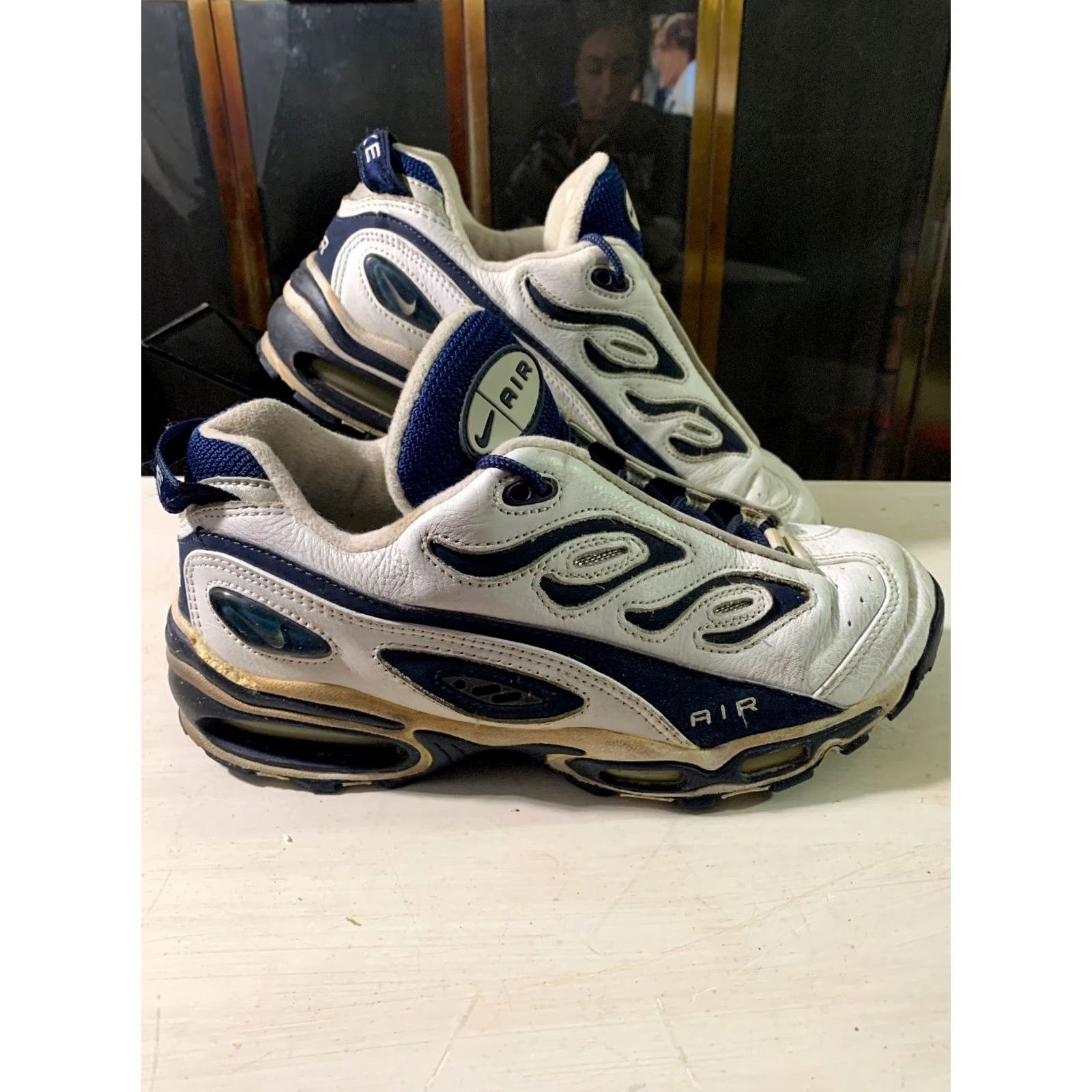 Nike VINTAGE Nike Air Butane Max Sneakers Leather 1999 Mens Size 9 White Blue 90s Nike Shoes Mens Size US 9 / EU 42 - 2 Thumbnail