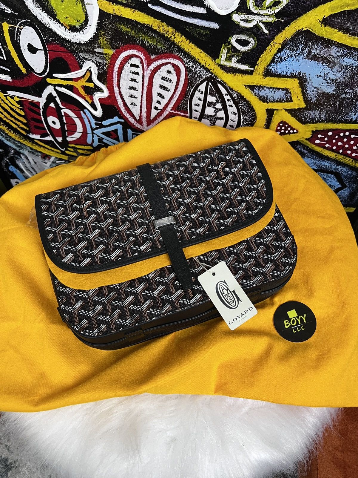 image of Goyard Belvedere Mm Messenger Bag in Black, Men's