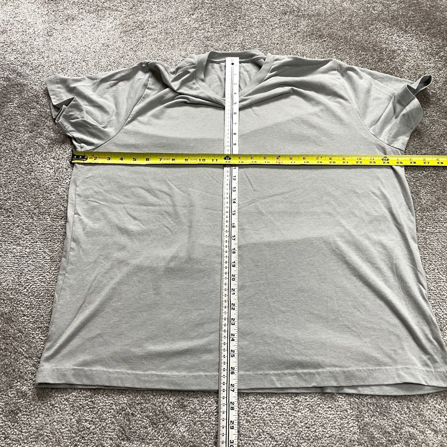 George George T-Shirt Mens 2XL Solid Gray Crew Neck Cotton Blend Casual Top Adult Regular Short Sleeve Vintage? No – not vintage. Size US XXL / EU 58 / 5 - 7 Thumbnail