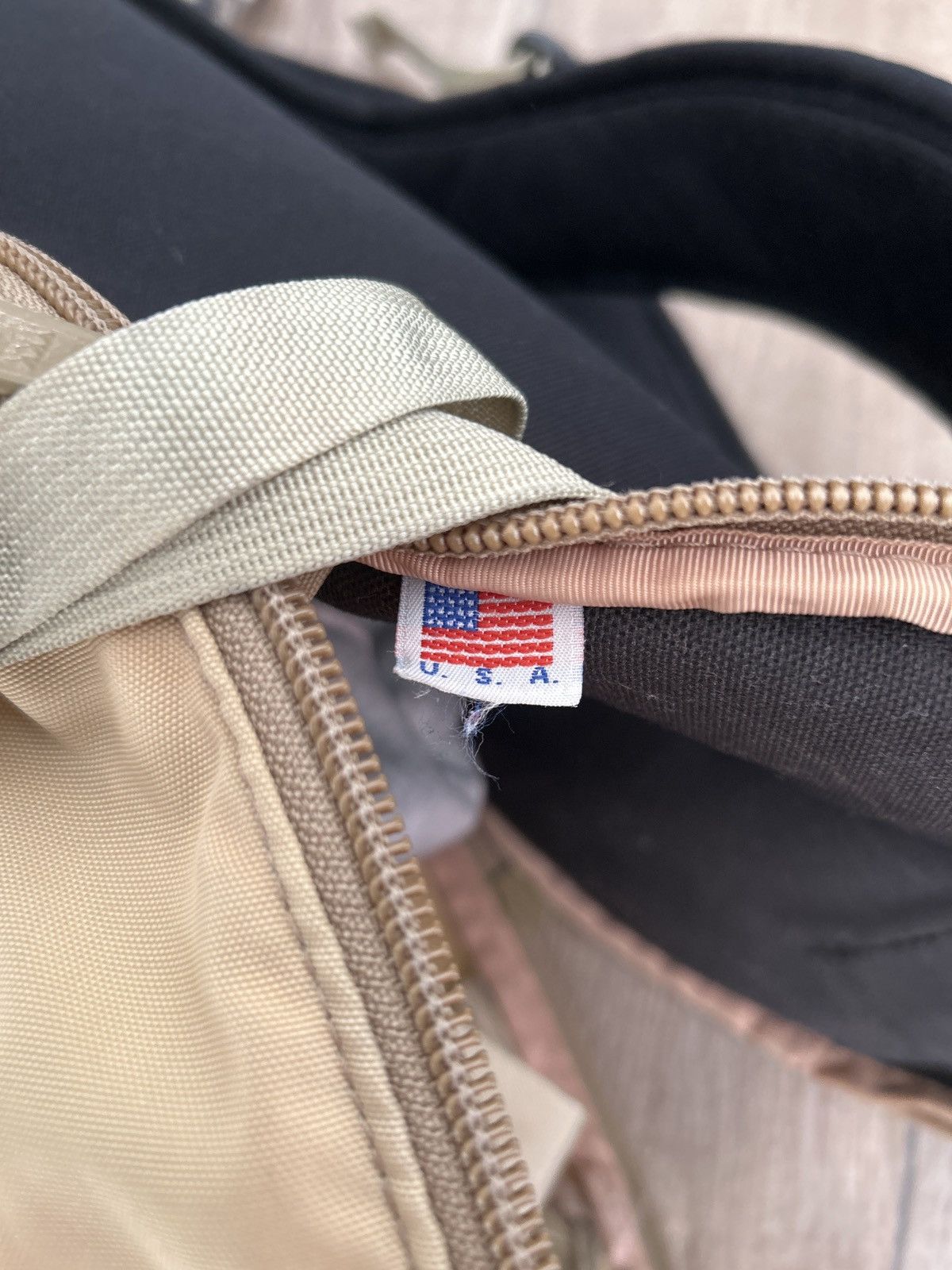 Supreme Supreme 2004 40 Thieves XBT Backpack Size ONE SIZE - 10 Thumbnail