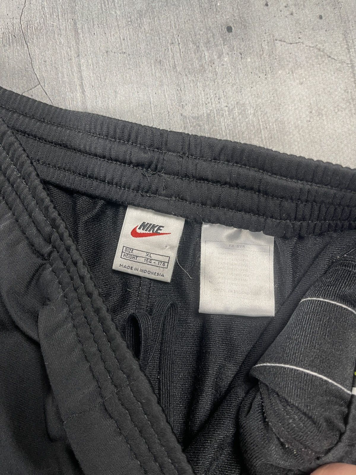 Nike × Nike ACG × Vintage Men's Vintage Nike USA Track Pants Sports Joggers Casual Swe Size US 30 / EU 46 - 7 Thumbnail