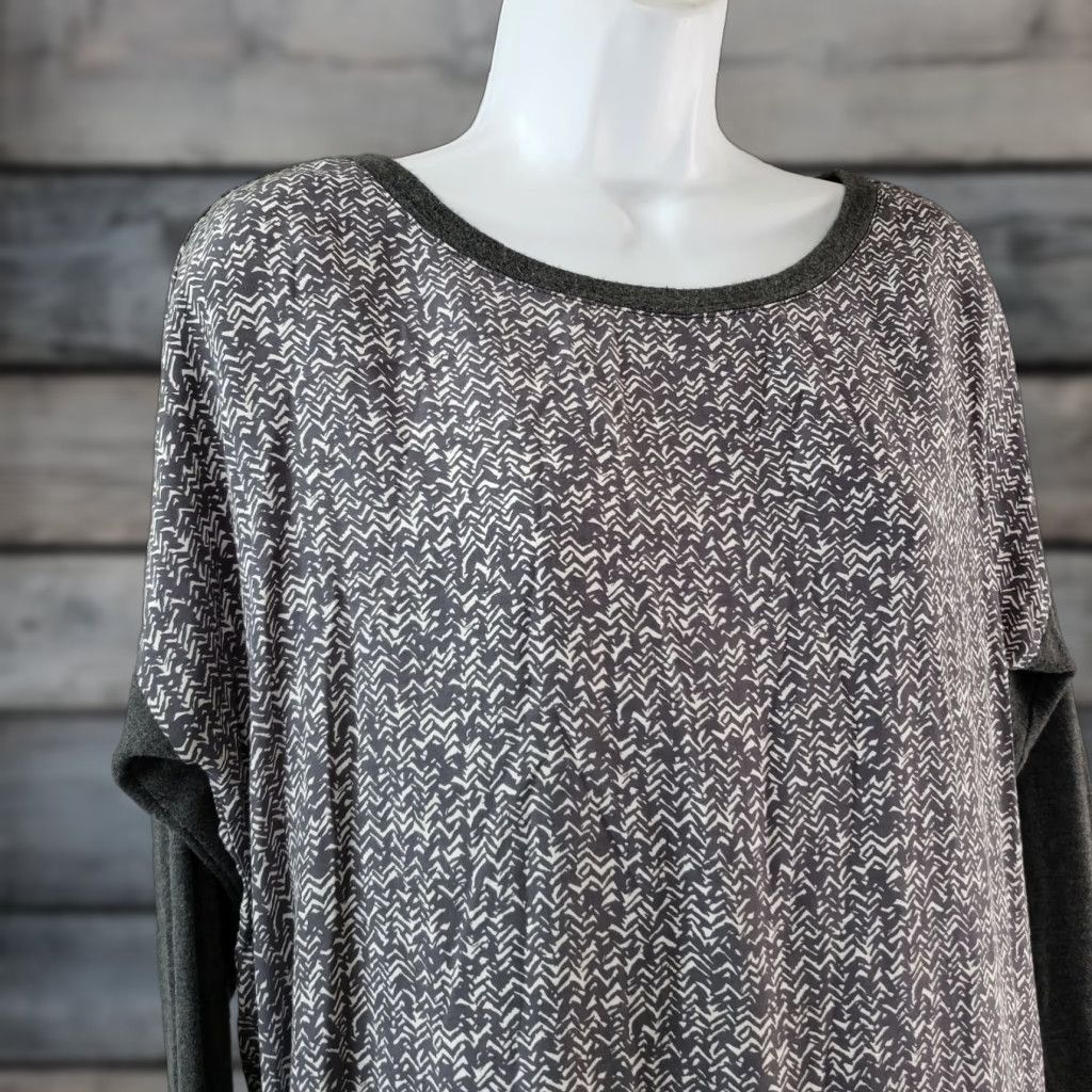 Lou & Grey Lou & Grey Blouse Womens Long Sleeve M Gray Rayon Size M / US 6-8 / IT 42-44 - 1 Thumbnail