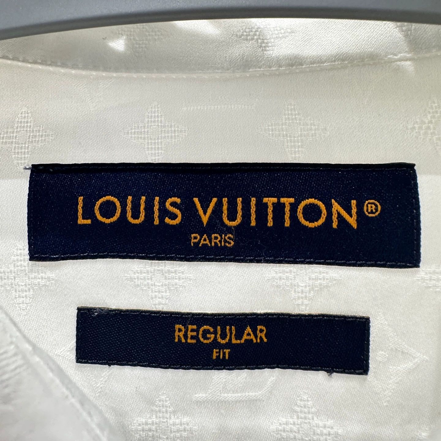 Louis Vuitton LV feb290 All Over Logo Long Sleeve Shirt 41/16 Size US XS / EU 42 / 0 - 3 Thumbnail