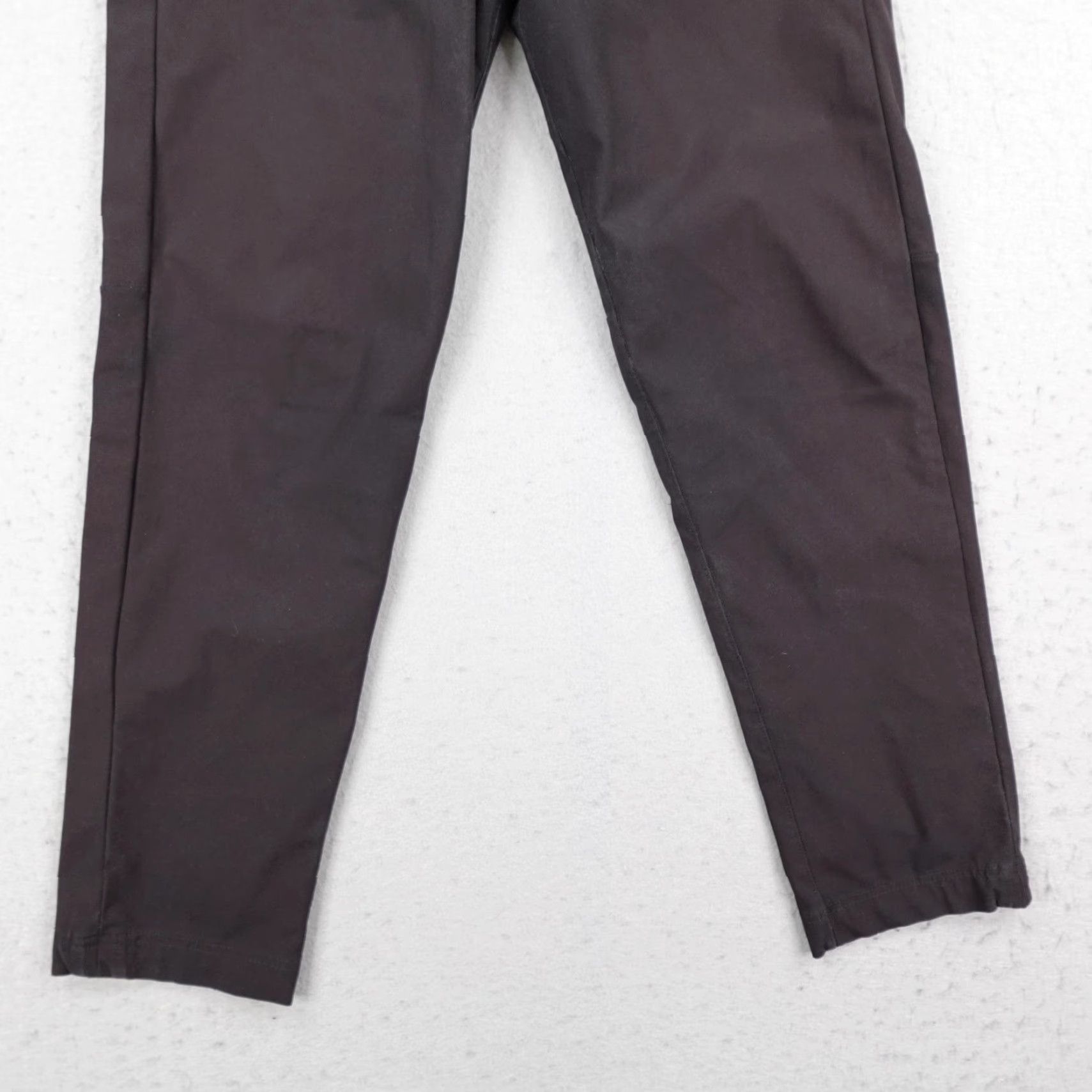 Lululemon Lululemon Pants 32 Black Commission Pant Slim Warpstreme 34" Performance Chino Mens Regular Straight Front Button Zip Pockets Breathable Size US 32 / EU 48 - 3 Thumbnail