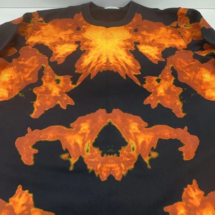 Givenchy Givenchy Givenchy SS23 Printed Long Sleeve Sweatshirt -250 Size US S / EU 44-46 / 1 - 6 Thumbnail