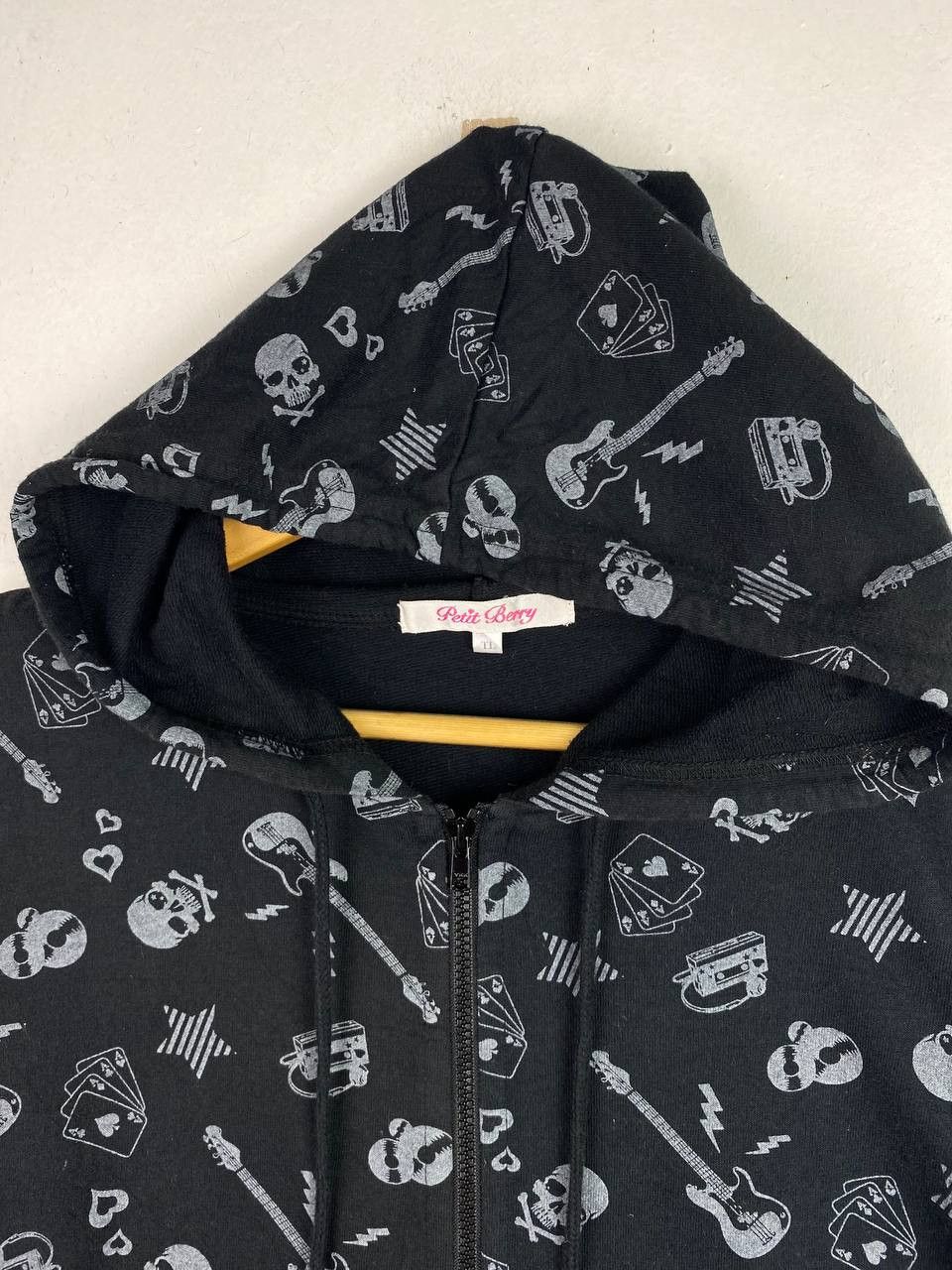 Japanese Brand japanese brands bondage design hoody very nice design Size US M / EU 48-50 / 2 - 2 Thumbnail