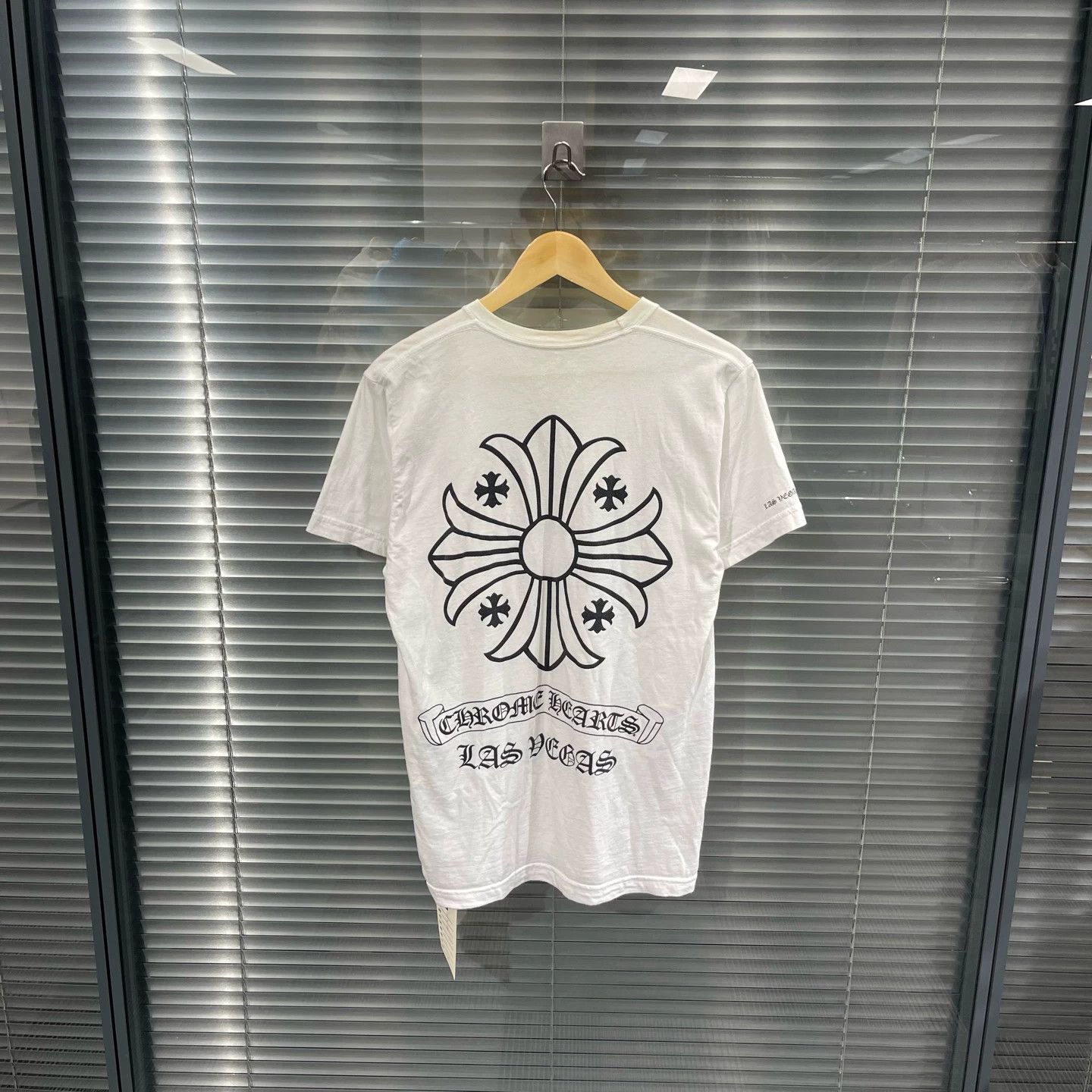 Chrome Hearts Chrome Hearts Las Vegas Exclusive Cross Floral SS M 99 New Size M / US 6-8 / IT 42-44 - 1 Thumbnail
