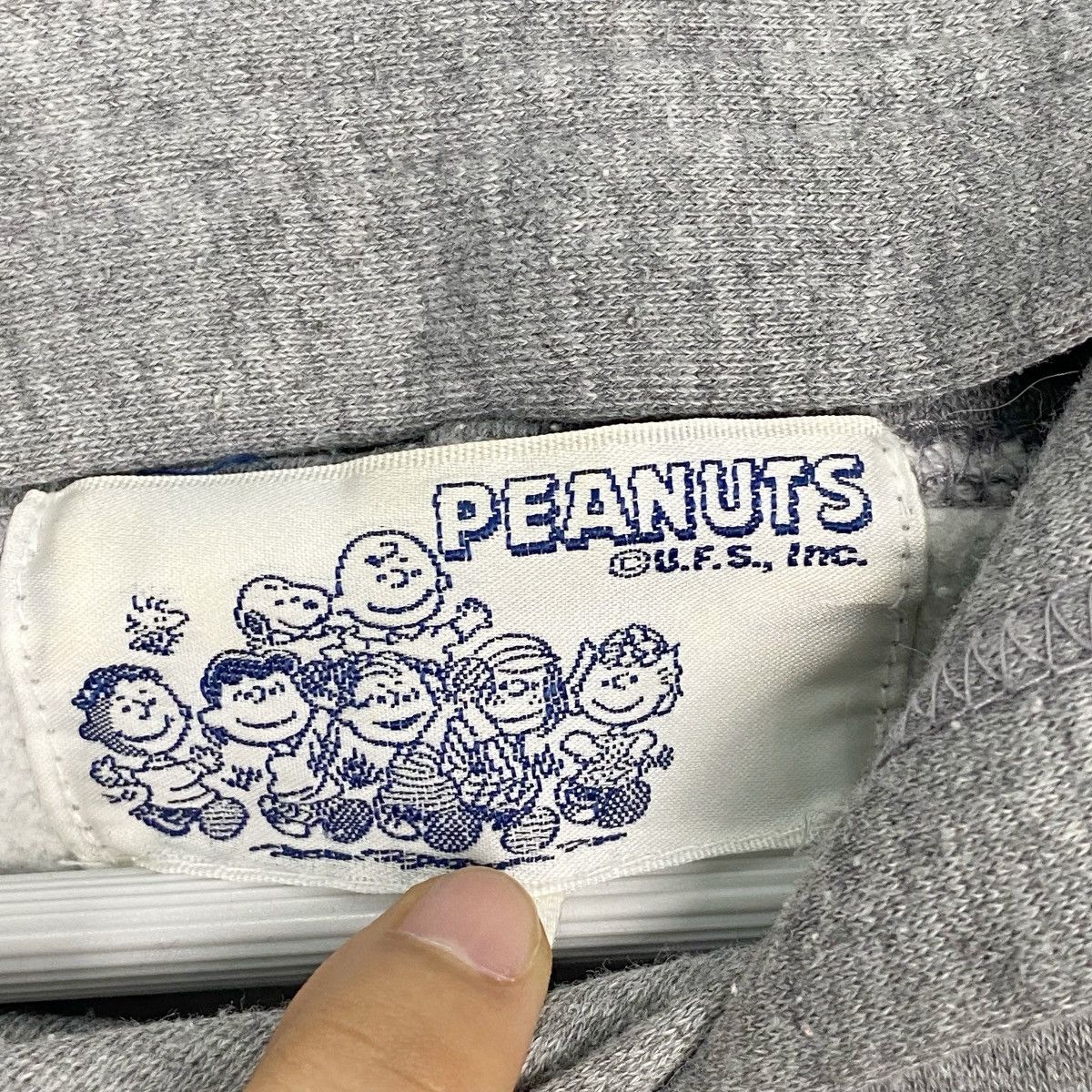 Vintage Vintage Peanuts Printed Hoodie Sweater Gray Jumper Size L Size US L / EU 52-54 / 3 - 4 Thumbnail