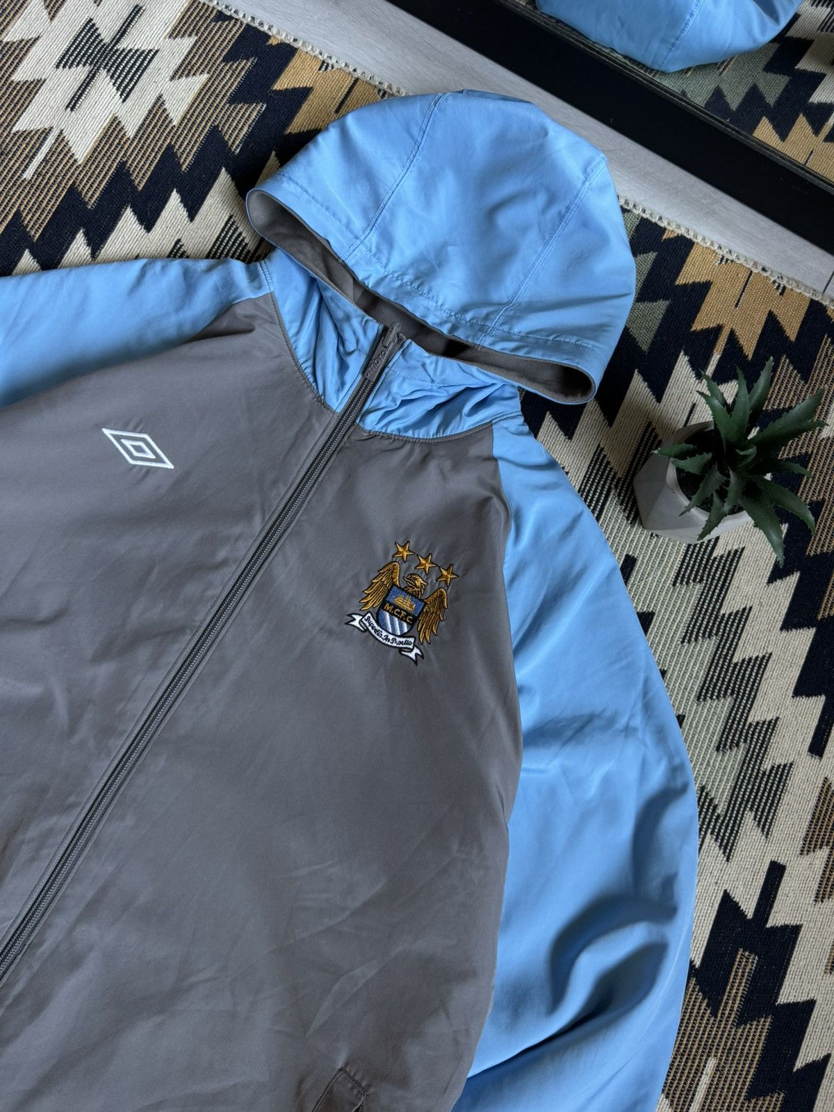 Umbro Vintage Umbro Manchester City Reversible Nylon Jacket Size US XL / EU 56 / 4 - 6 Thumbnail