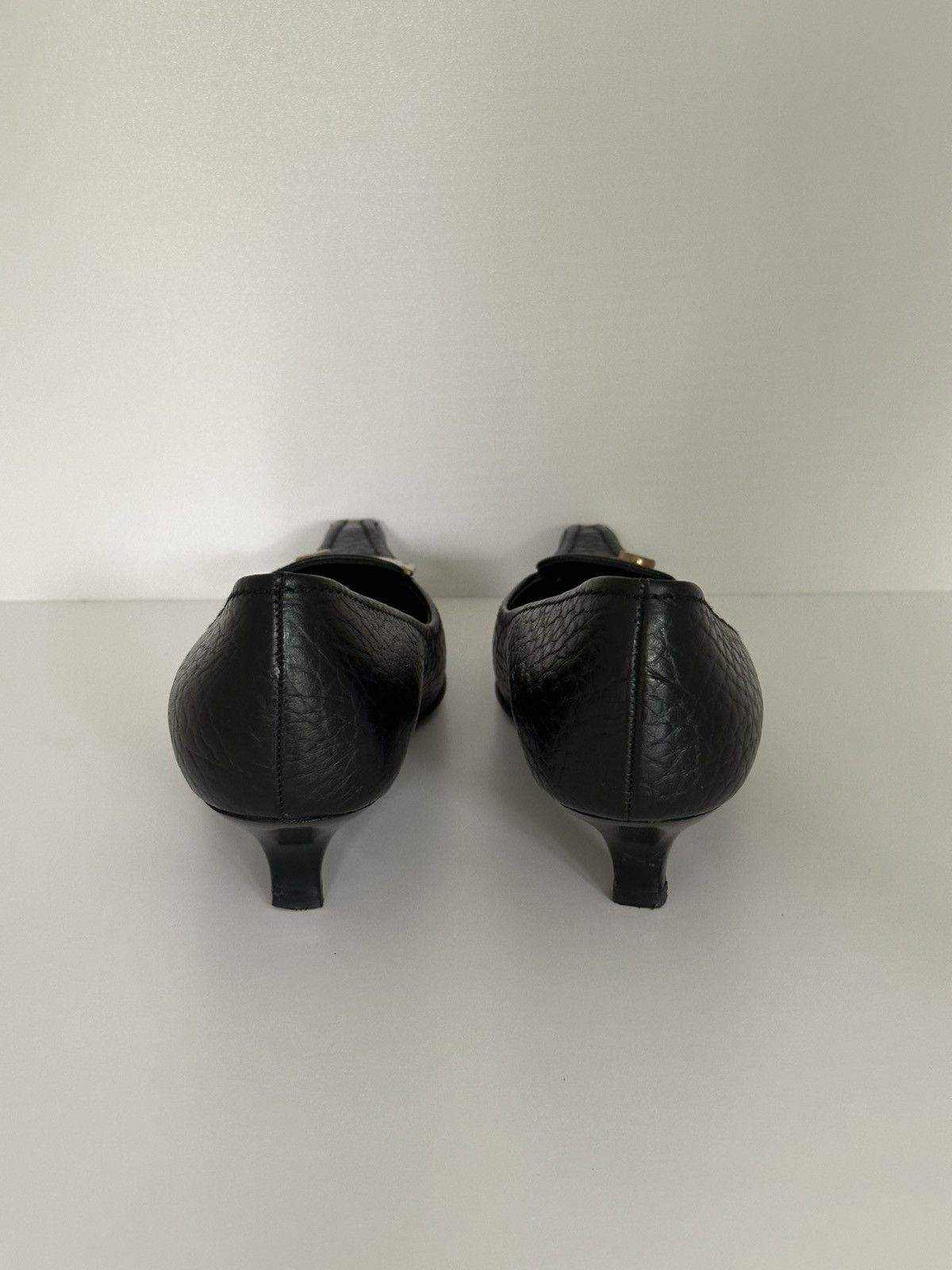 Designer × Prada Prada leather black pumps lock Size US 6.5 / IT 36.5 - 4 Thumbnail