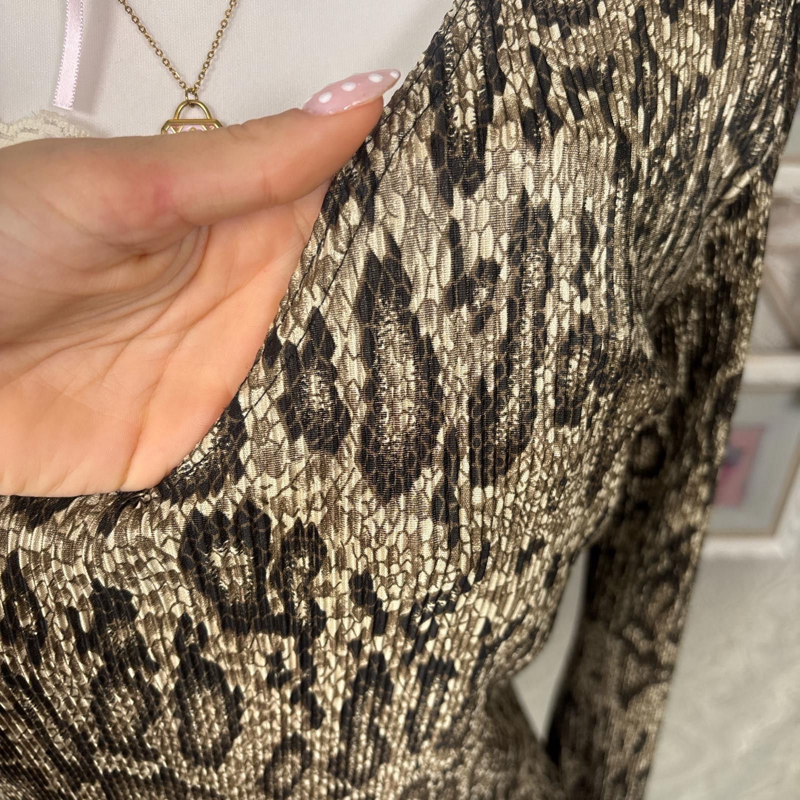 Other y2k cheetah print ruched ruffle blouse Size S / US 4 / IT 40 - 3 Thumbnail