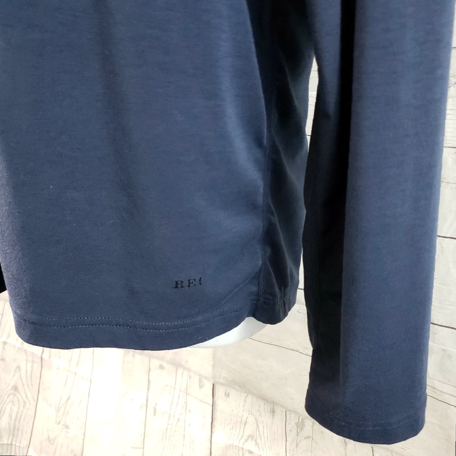 Vintage REI Mens 1/4 Zip Pullover XL Solid Blue Long Sleeve UPF 50+ Size US XL / EU 56 / 4 - 5 Thumbnail
