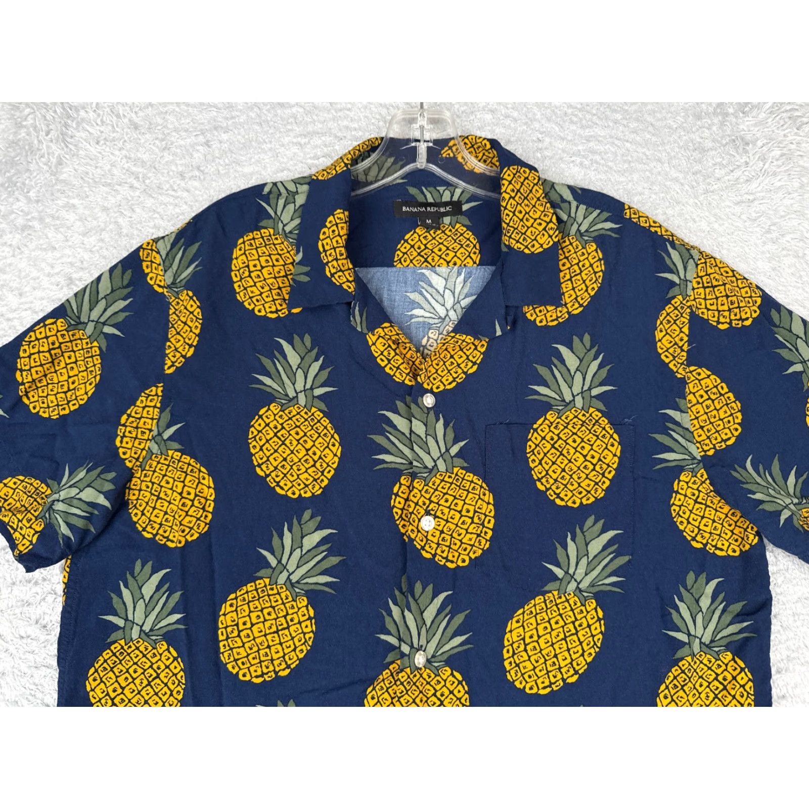 Banana Republic Banana Republic Shirt Men Medium Blue Pineapple AOP Hawaiian Button 100% Rayon Size US M / EU 48-50 / 2 - 4 Thumbnail