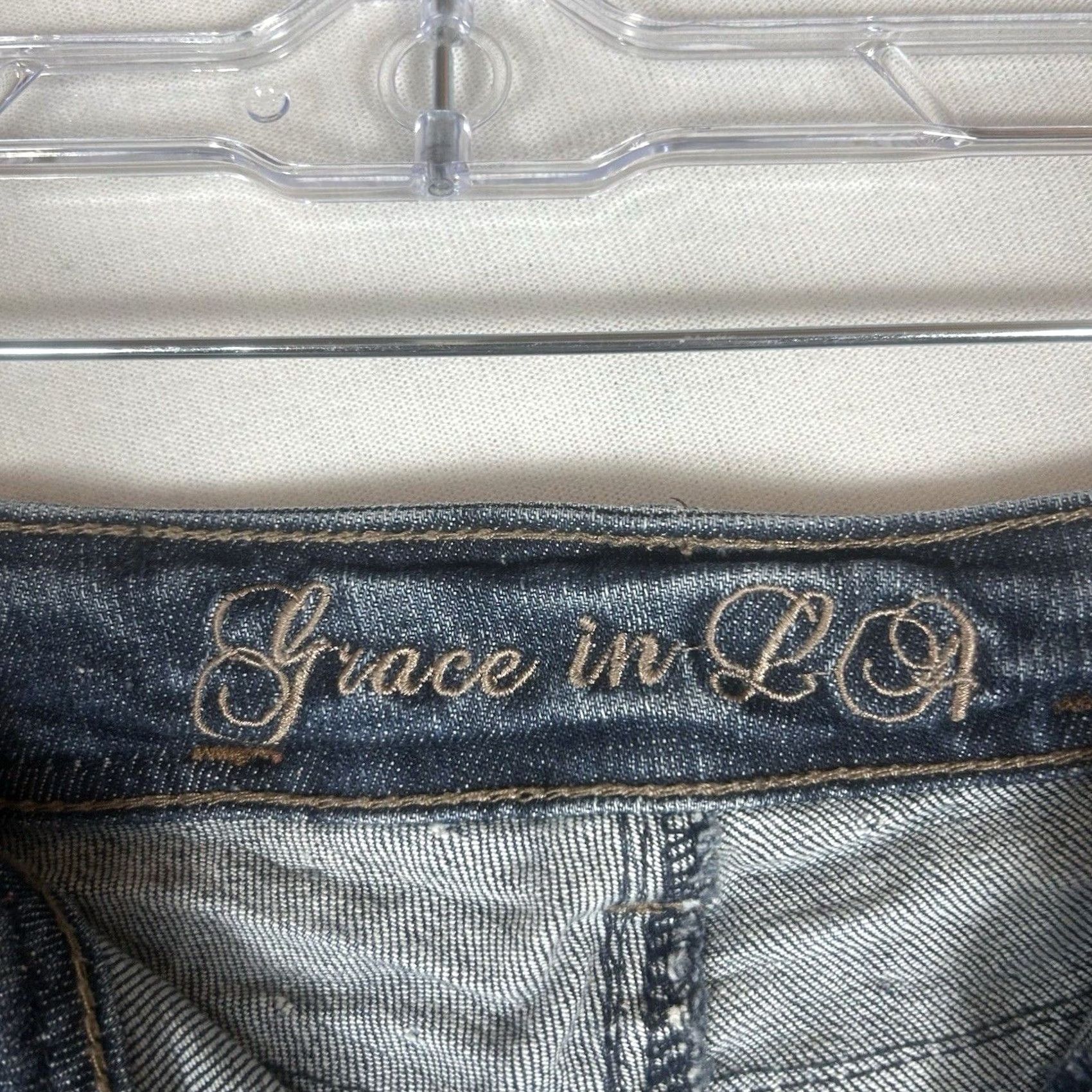 Grace in LA Grace In LA Jeans Capri Womens 29 Blue Denim Low Rise Bling Embroidered 5-Pocket Size 29" - 3 Thumbnail