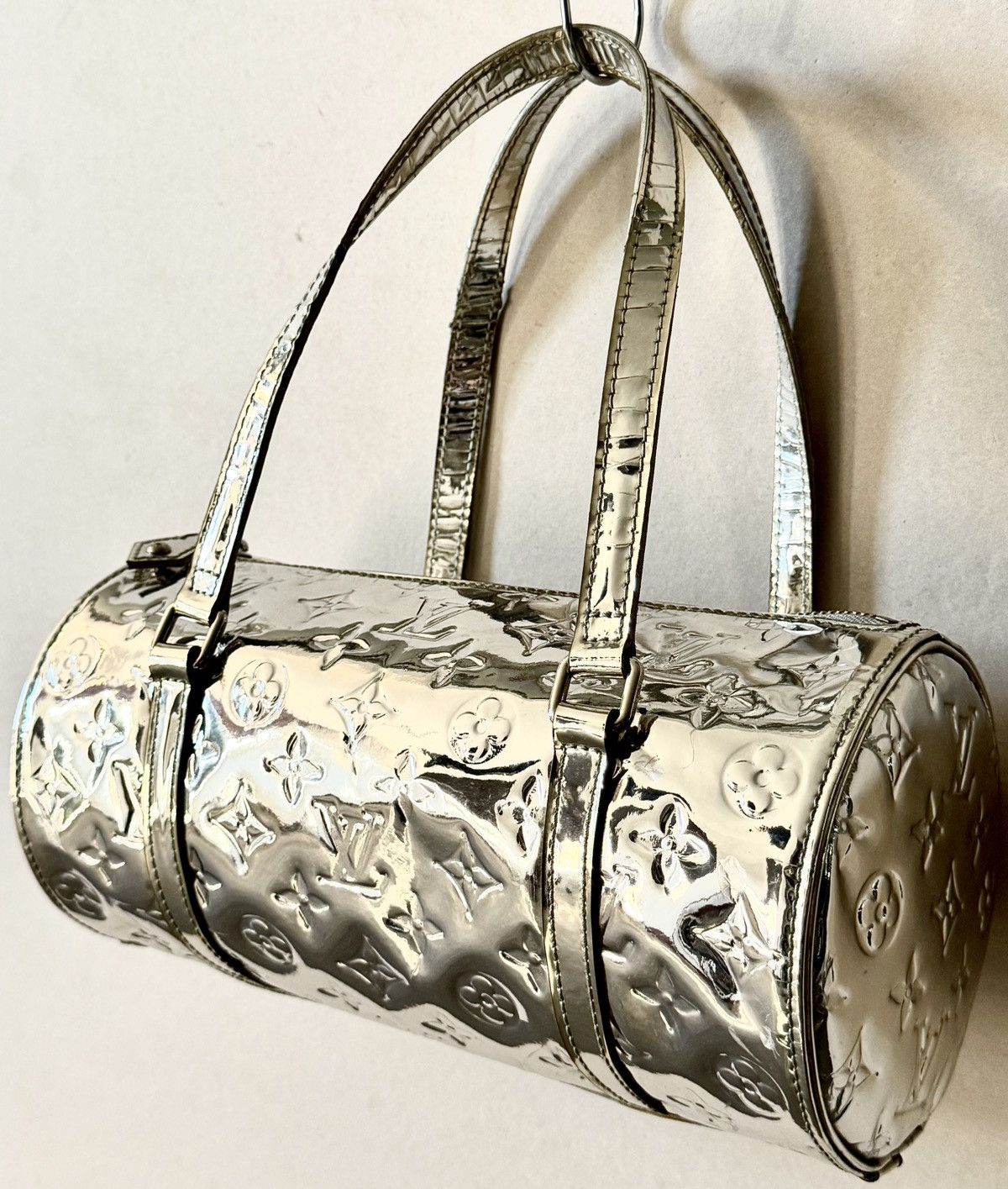 Louis Vuitton Louis Vuitton - Marc Jacobs - 2006 - Silver Miroir Papillon Size ONE SIZE - 3 Thumbnail