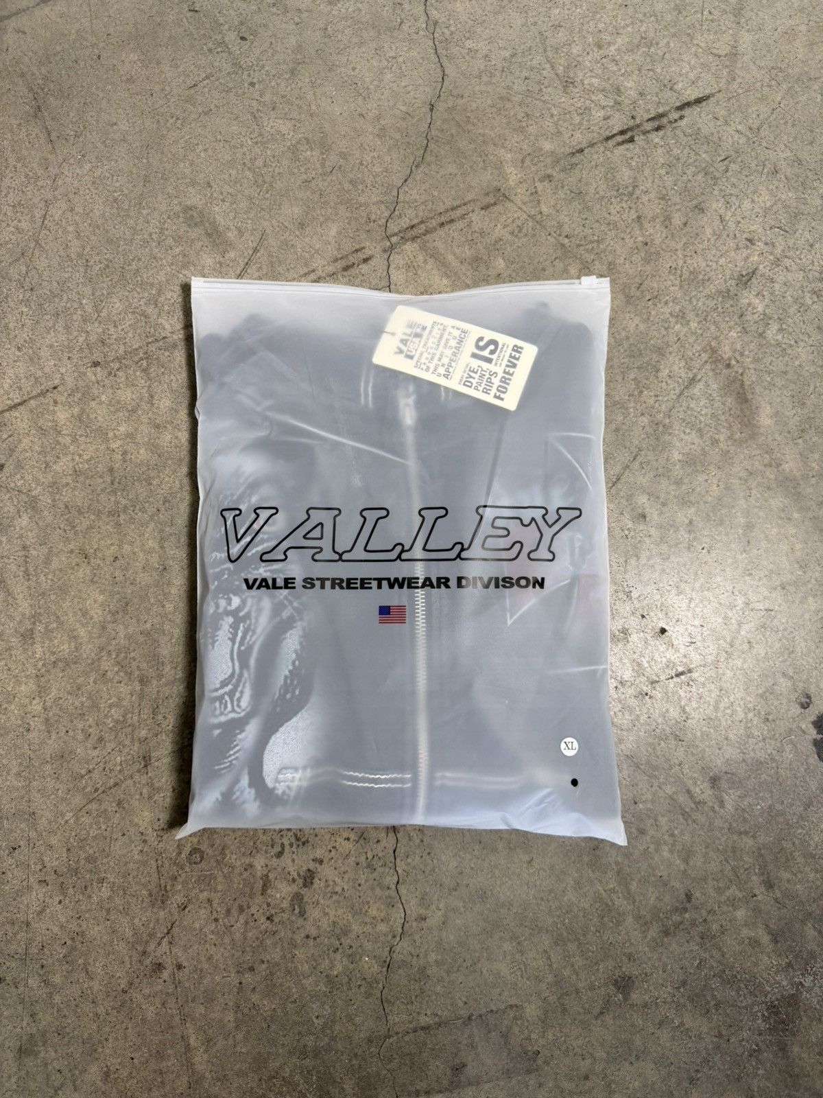 Vale Vale Forever Hardy Boyz Zip Up 'Black' Size US XL / EU 56 / 4 - 7 Thumbnail