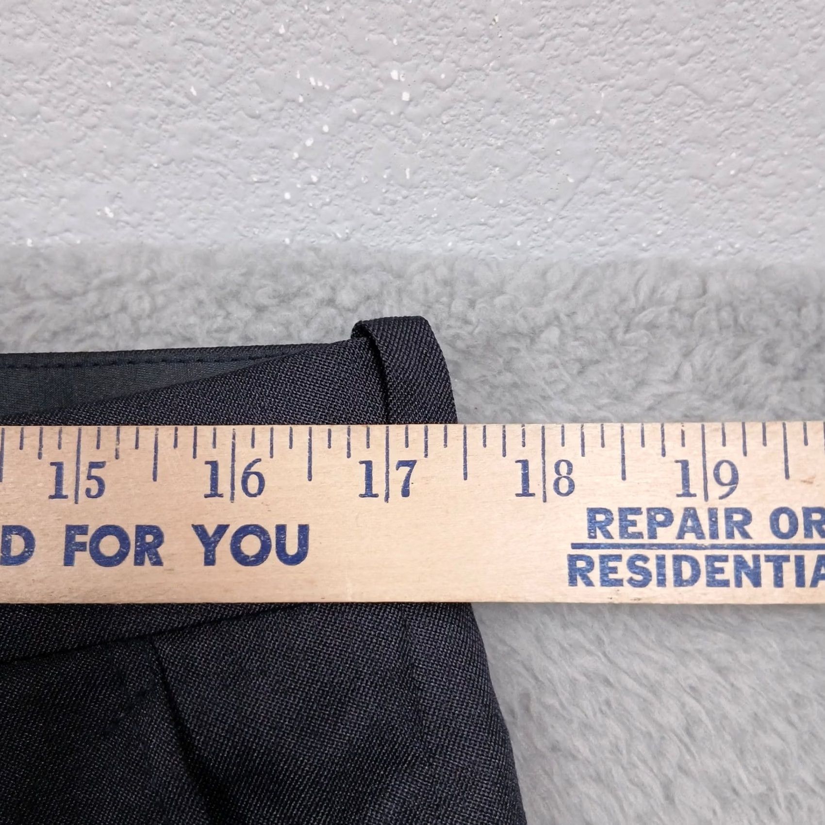 Vintage VINTAGE? No. Hugo Boss Dress Pants Men's Black 180's Super Fine Wool Classic Fit 35x33 Size US 35 - 6 Thumbnail