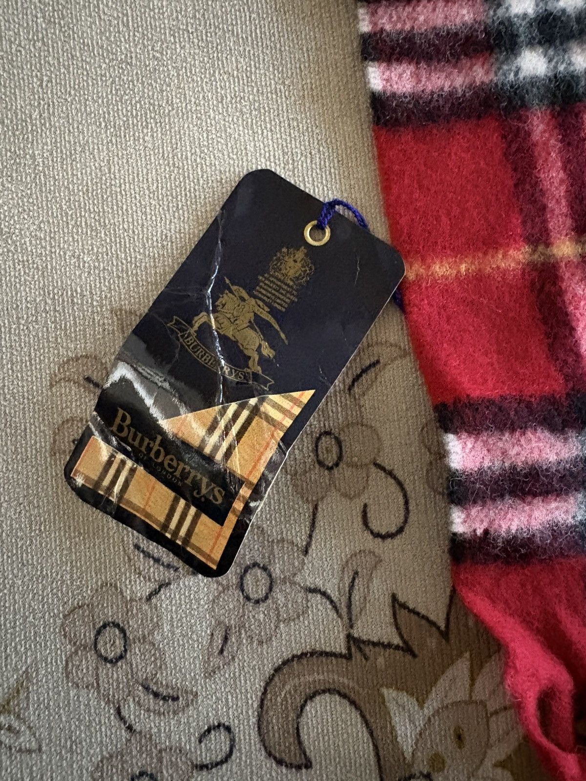 Burberry Vintage Burberry Scarf Size ONE SIZE - 2 Thumbnail