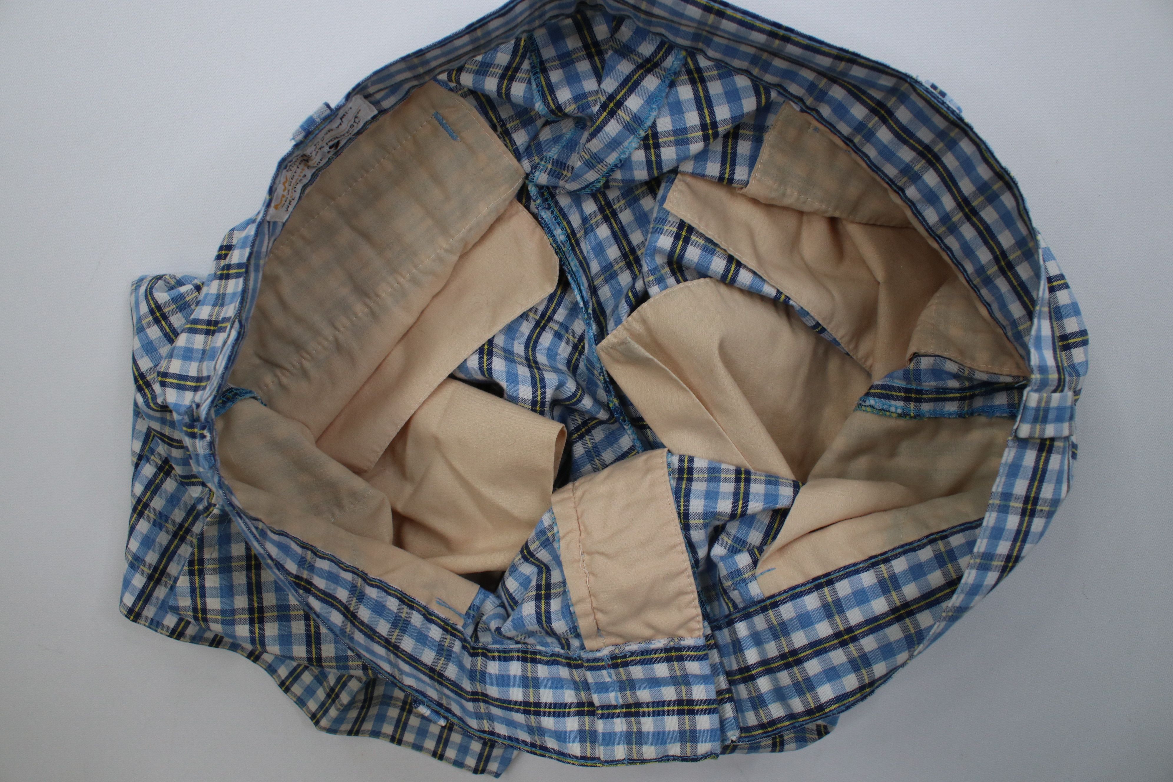 Vintage Vintage 60s 70s Streetwear Plaid Above Knee Chino Shorts Size US 34 / EU 50 - 12 Thumbnail