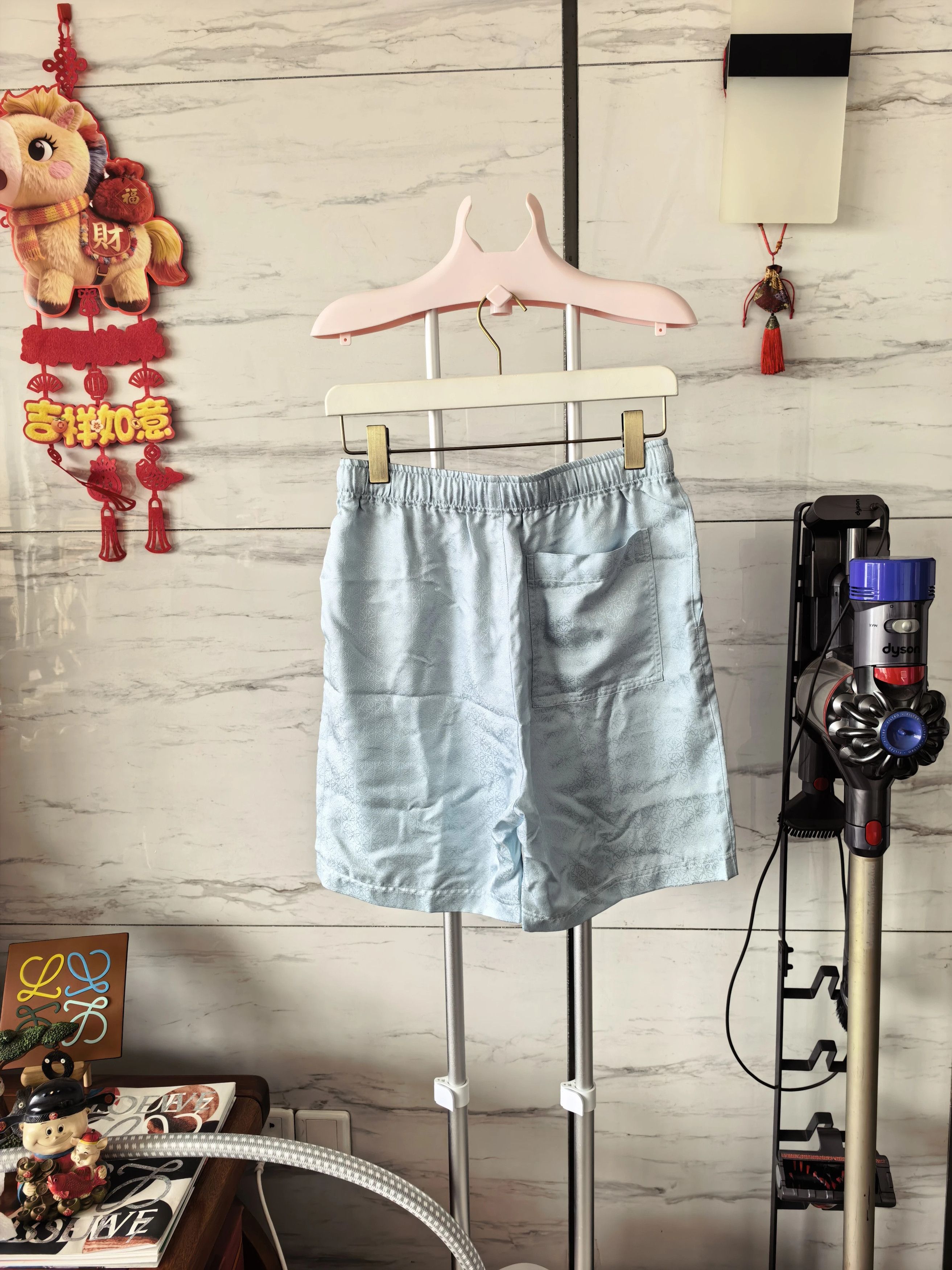 Loewe LOEWE ss23 silk full logo short 46 unisex new Size US 30 / EU 46 - 2 Thumbnail