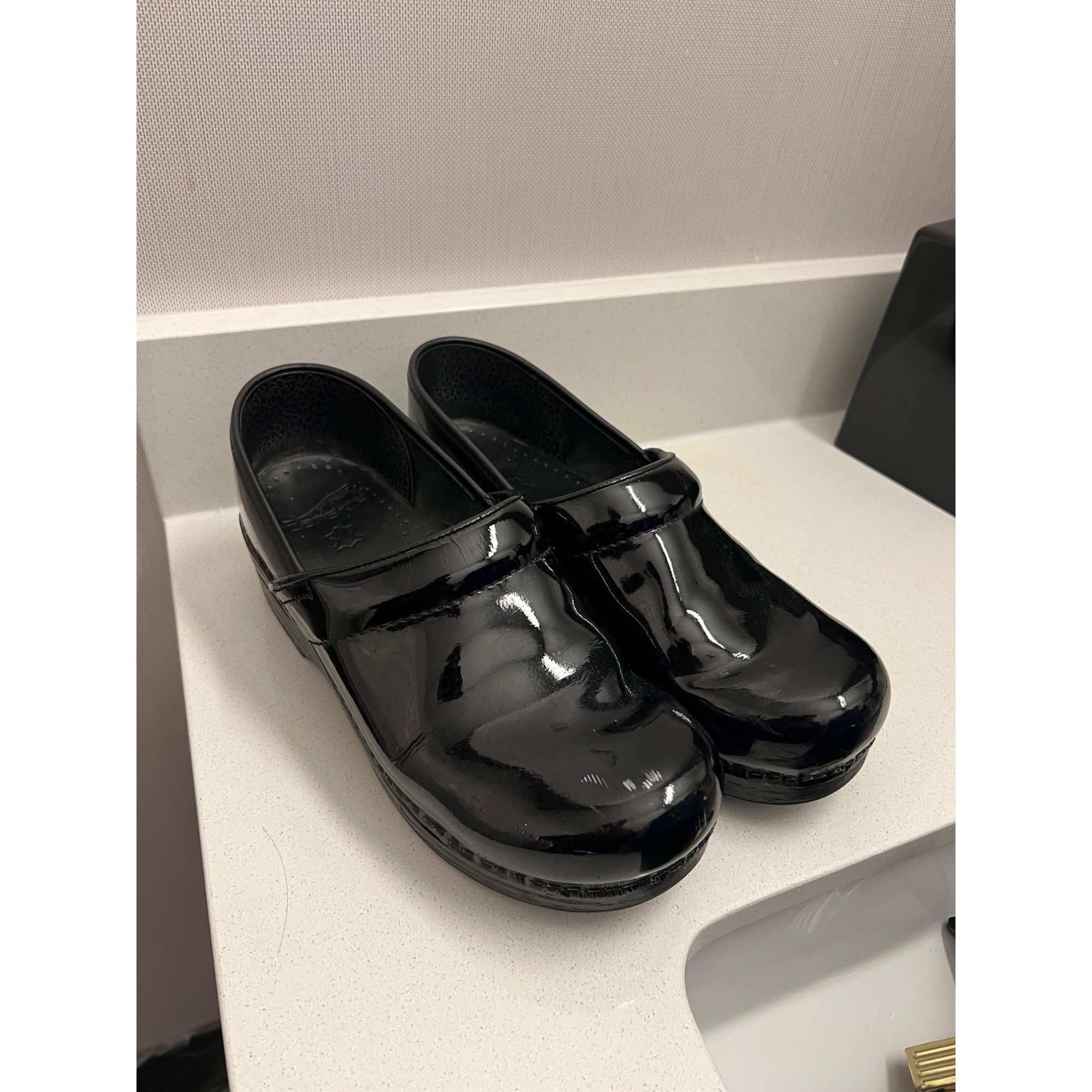 Dansko Dansko Women s Shiny Black Clogs Slip On Mules Size 39 Grailed