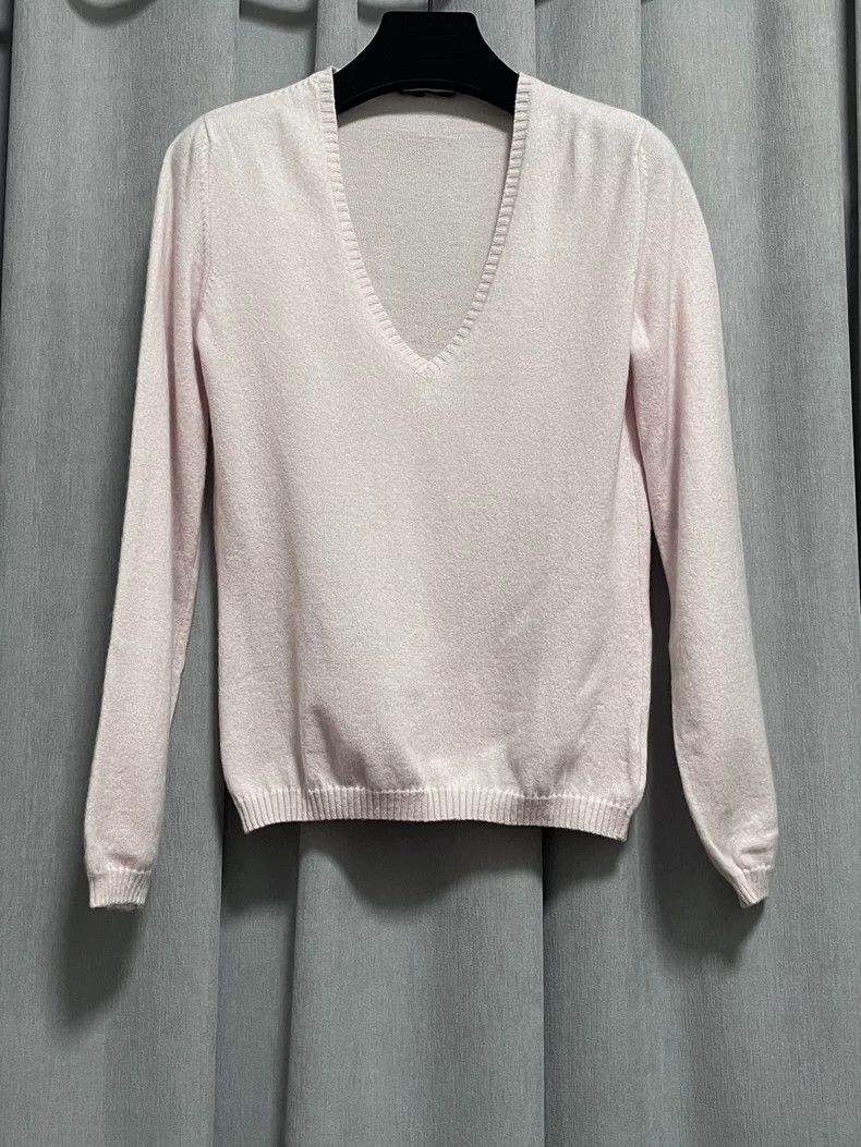 Loro Piana LORO PIANA V-neck cashmere sweater Size S / US 4 / IT 40 - 1 Thumbnail