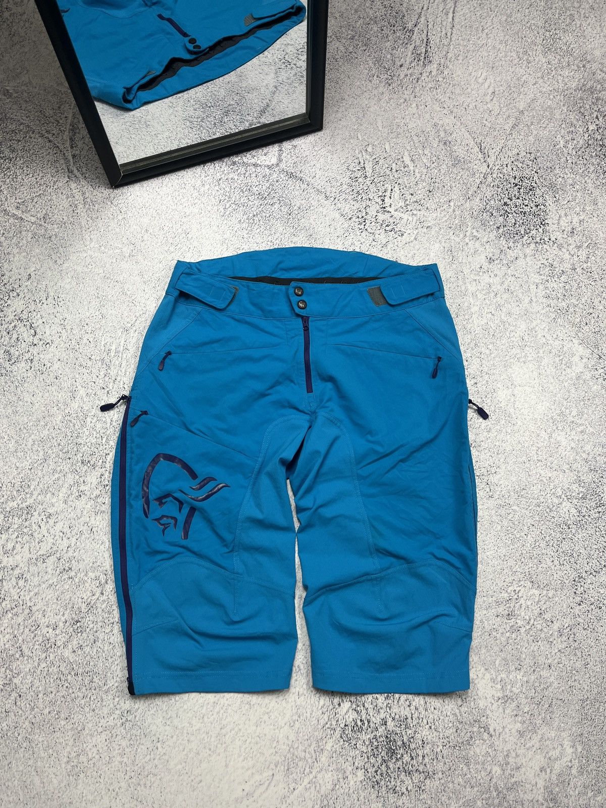 Norrona Rare Norrona Fjora Waterproof Multi Pocket Pro Shorts Size US 34 / EU 50 - 1 Thumbnail