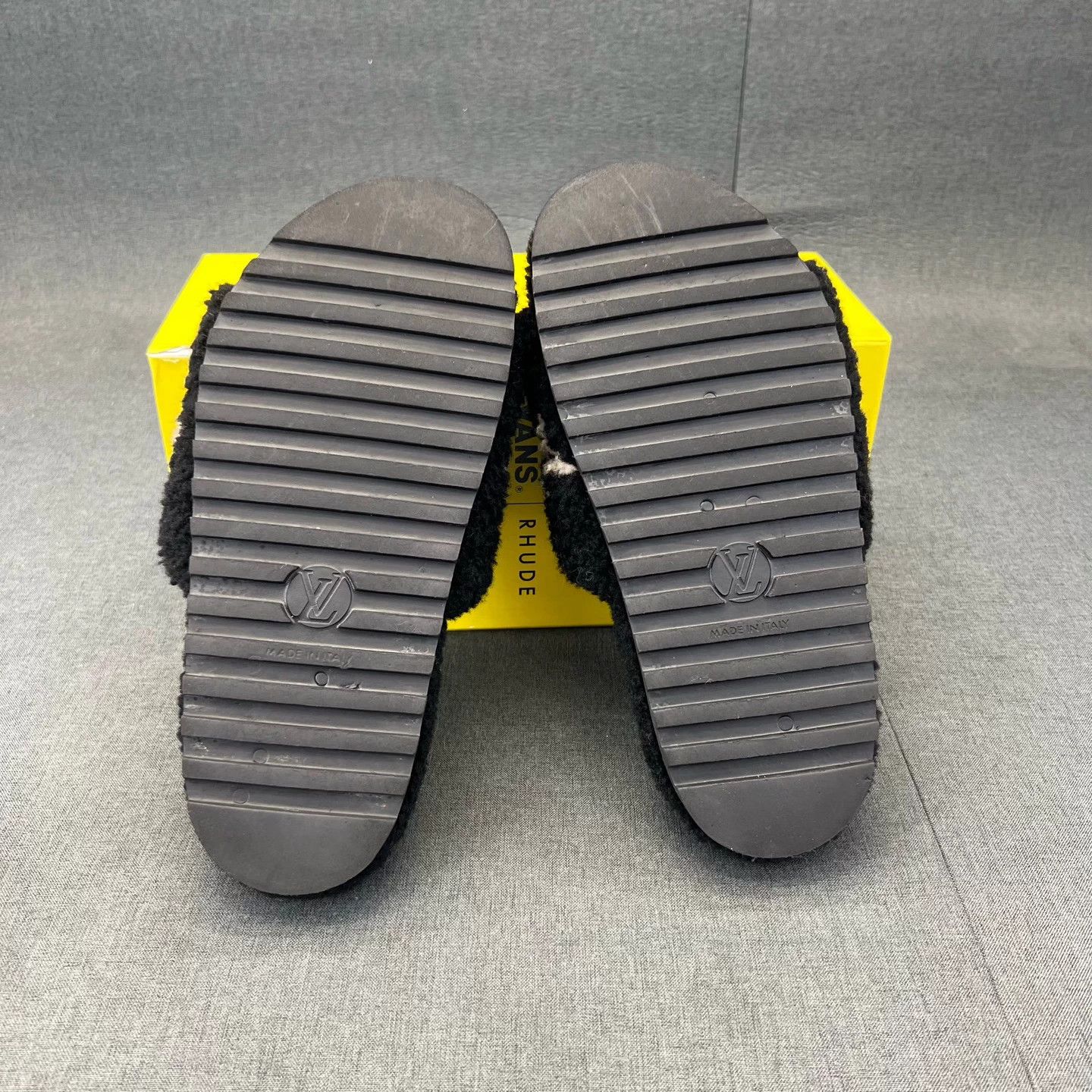 Louis Vuitton LV Paseo Teddy Fleece Black Slippers 38 Size US 7 / IT 37 - 6 Thumbnail