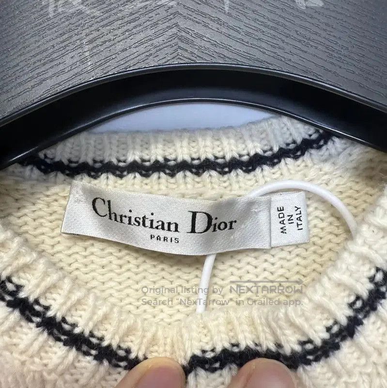 Dior Dior Women's White Wool Short Sleeve Sweater . Size M / US 6-8 / IT 42-44 - 2 Thumbnail